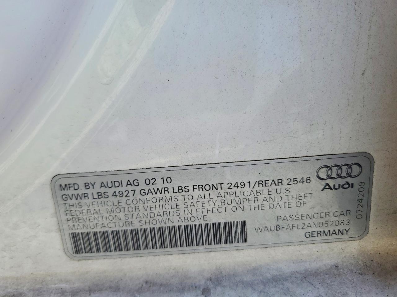 2010 Audi A4 Premium White vin: WAUBFAFL2AN052083