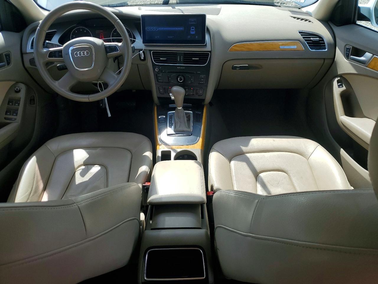 2010 Audi A4 Premium White vin: WAUBFAFL2AN052083