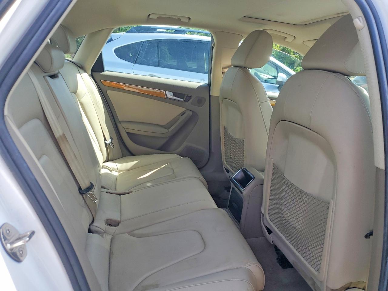 2010 Audi A4 Premium White vin: WAUBFAFL2AN052083