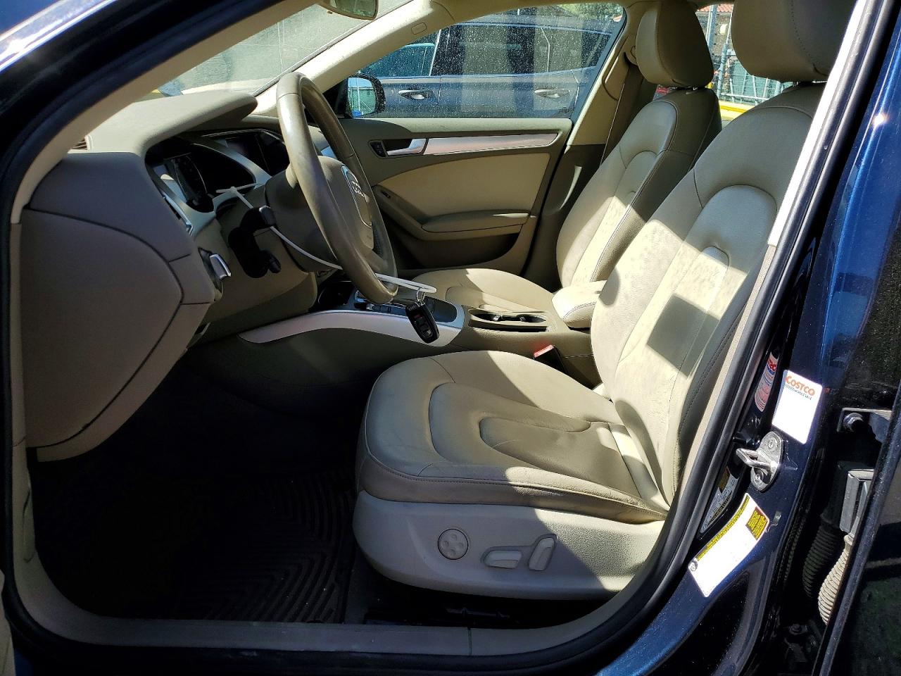 2011 Audi A4 Premium Синий vin: WAUBFAFL2BN014032