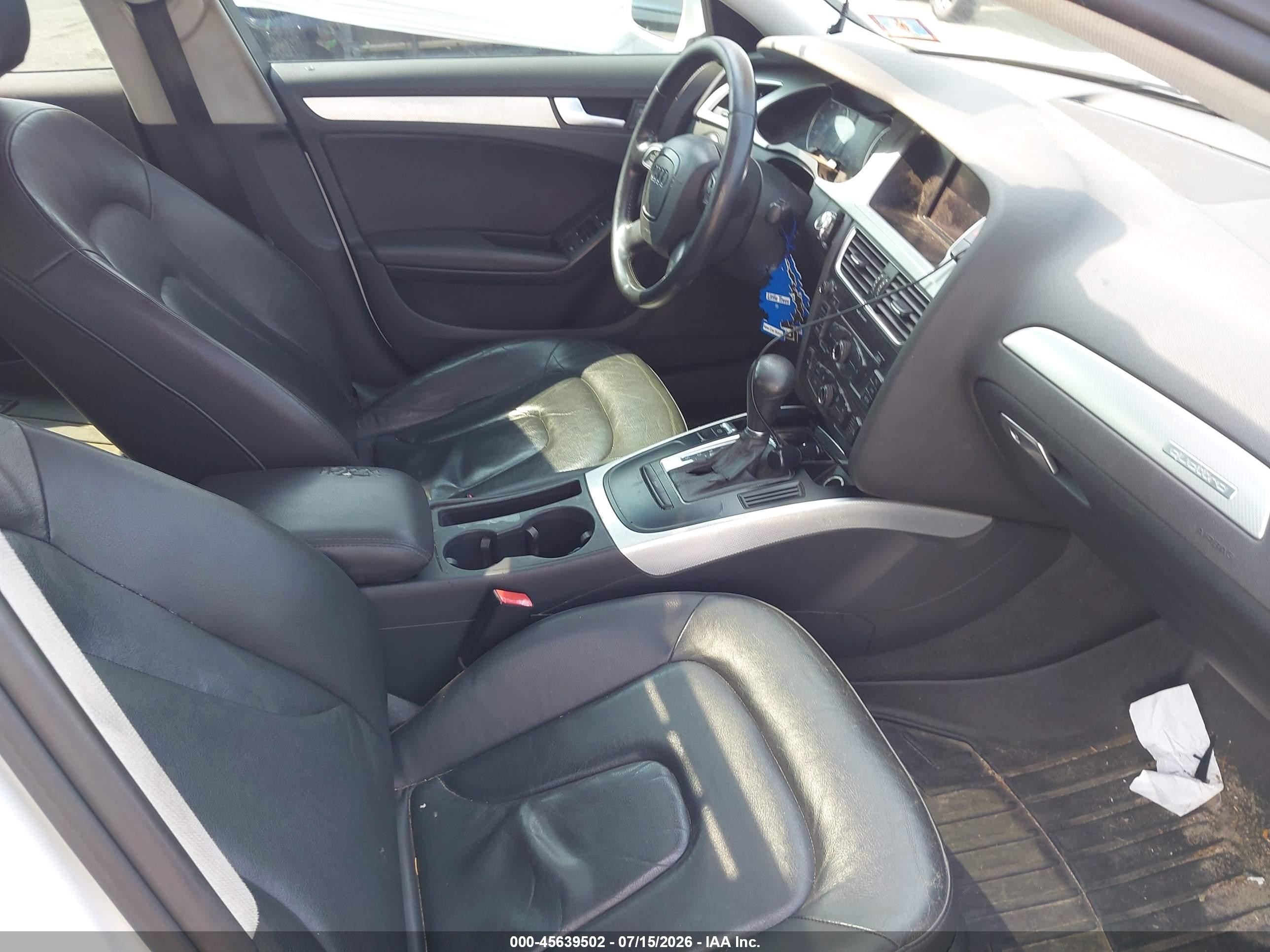 2012 Audi A4 2.0t Premium White vin: WAUBFAFL2CN004313