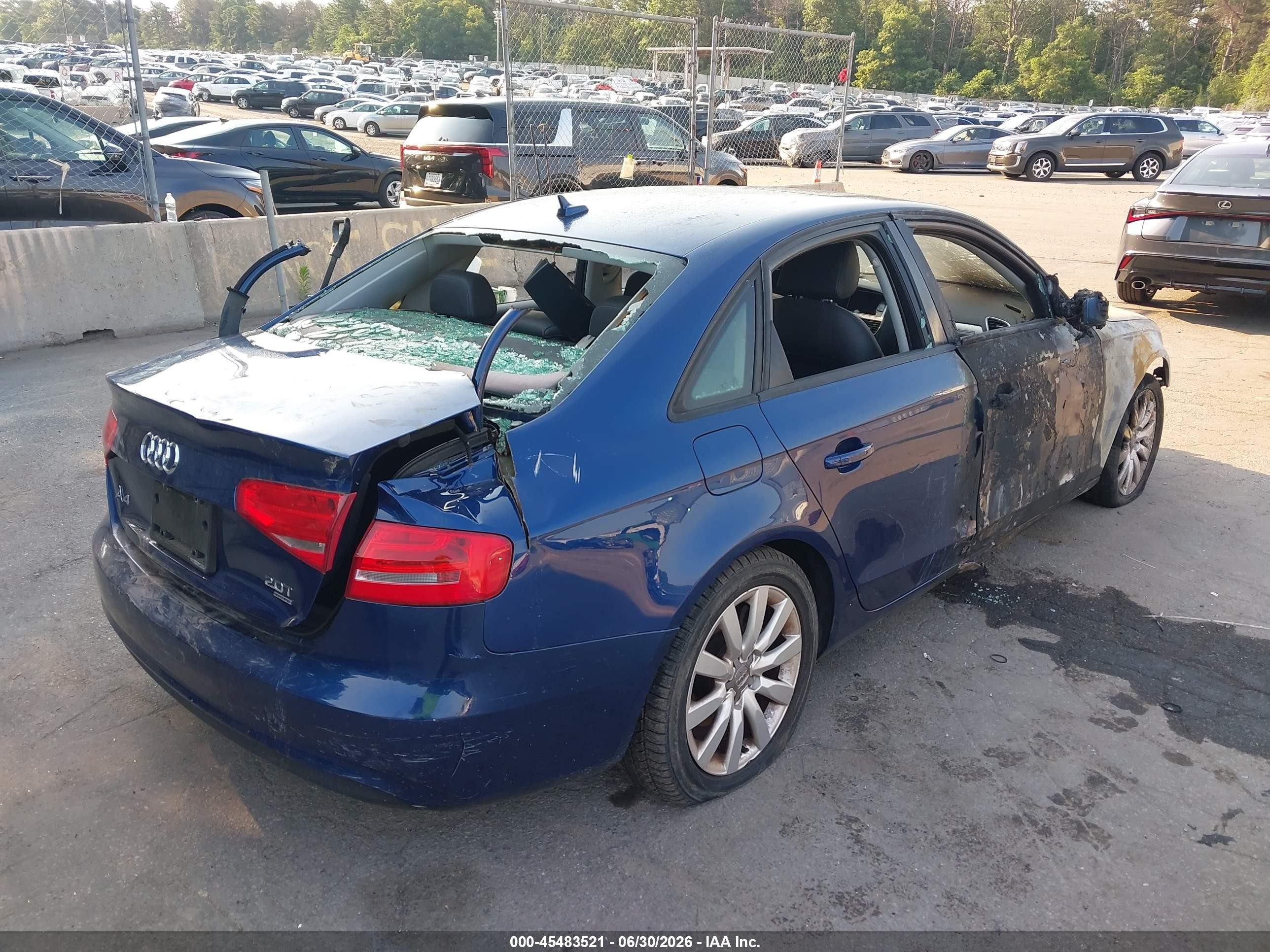 2013 Audi A4 2.0t Premium Blue vin: WAUBFAFL2DN043498