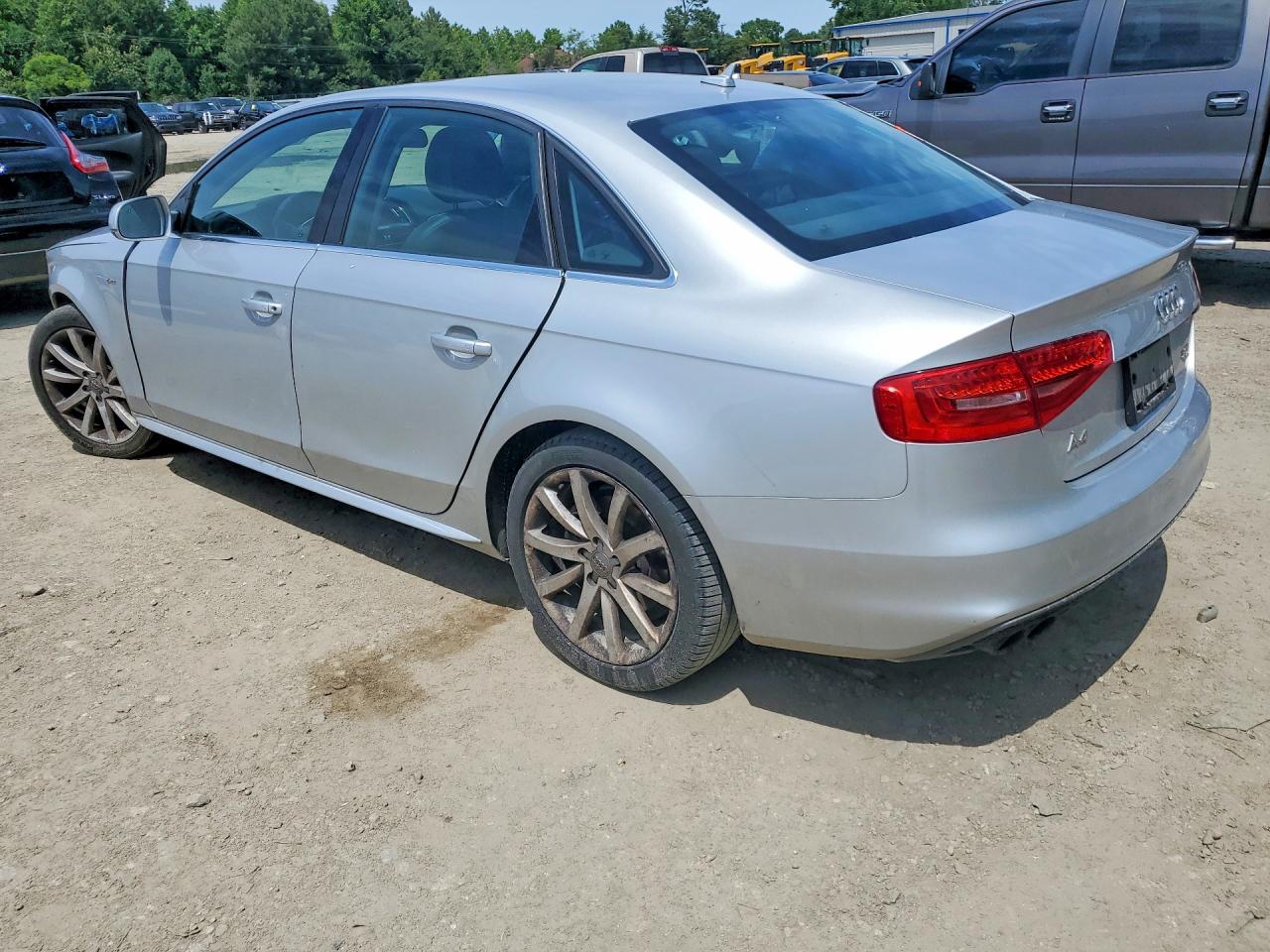 2014 Audi A4 Premium Silver vin: WAUBFAFL2EN030512
