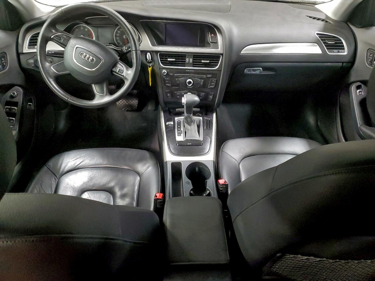 2014 Audi A4 Premium White vin: WAUBFAFL2EN031983