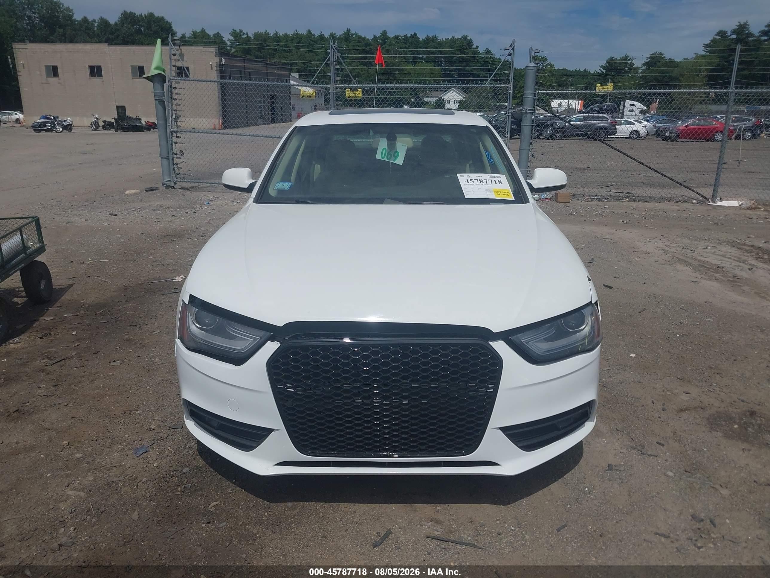 2014 Audi A4 2.0t Premium White vin: WAUBFAFL2EN035774