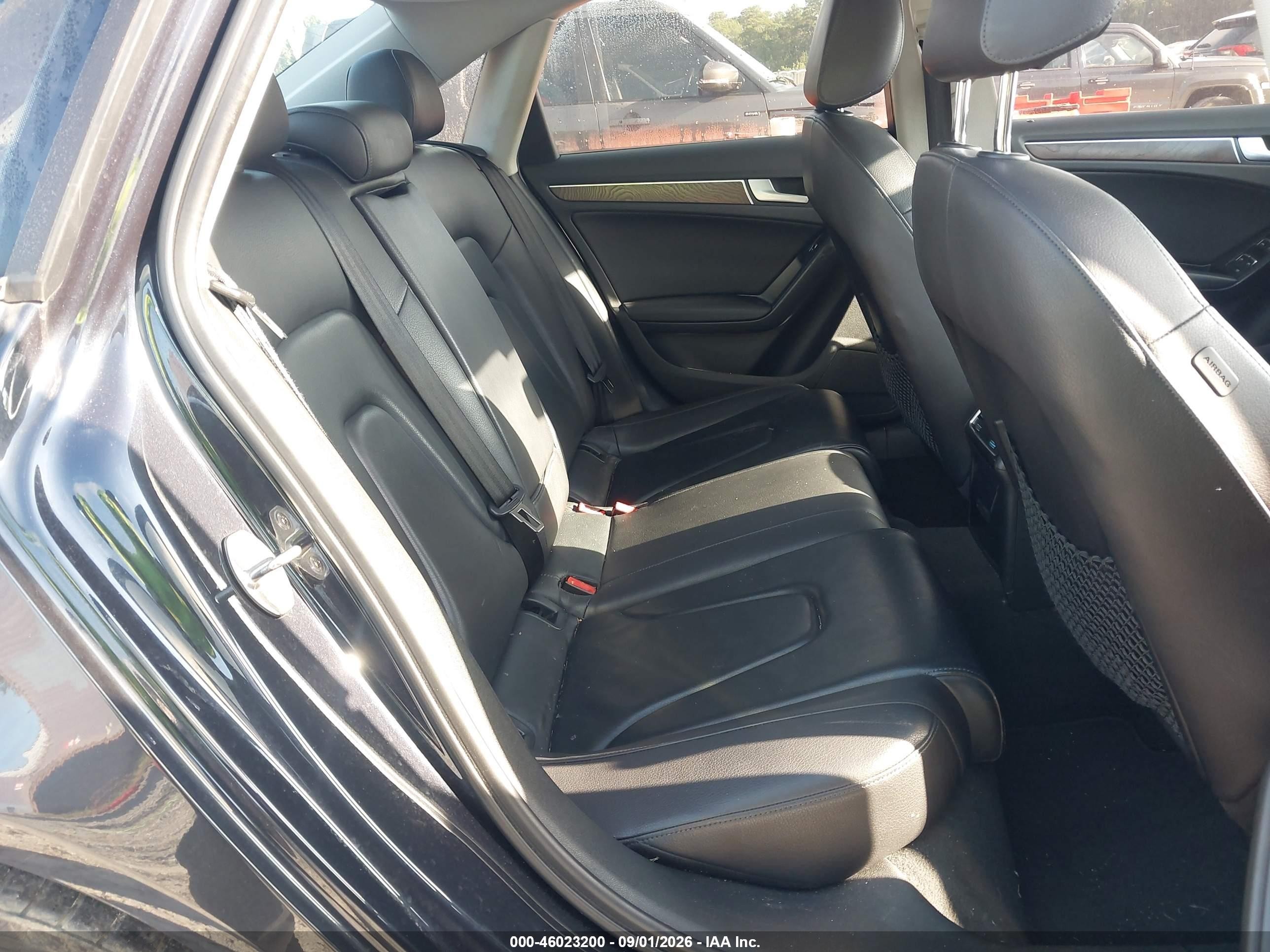 2015 Audi A4 2.0t Premium Черный vin: WAUBFAFL2FN023285