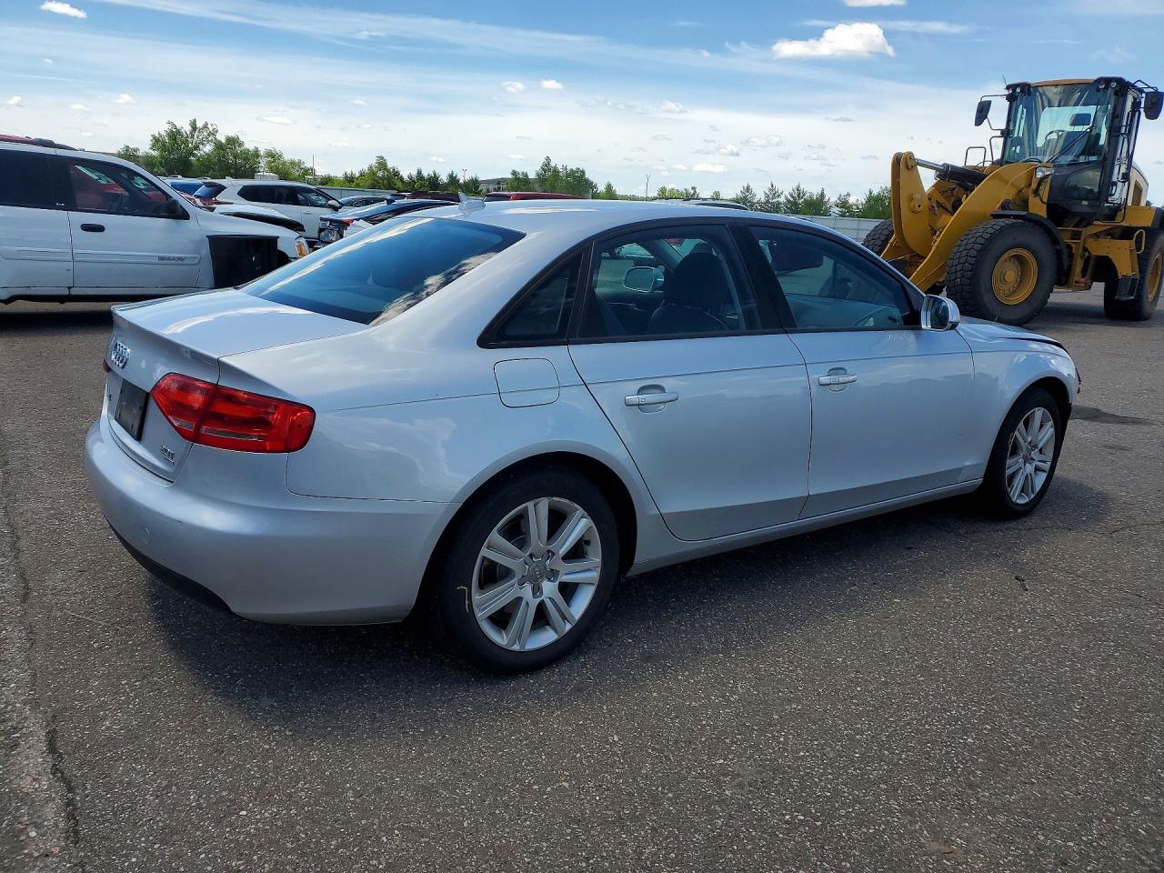 2011 Audi A4 Premium Silver vin: WAUBFAFL3BN048884