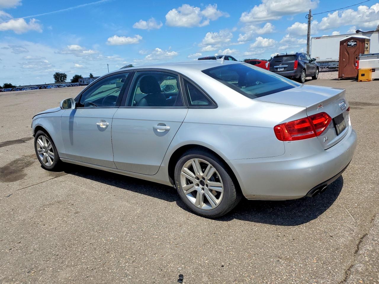 2011 Audi A4 Premium Silver vin: WAUBFAFL3BN048884