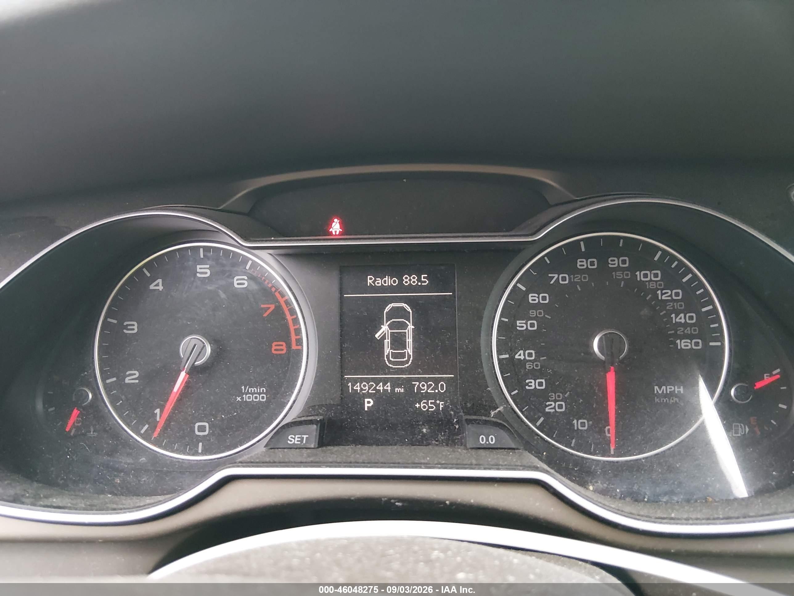 2013 Audi A4 2.0t Premium White vin: WAUBFAFL3DN020991