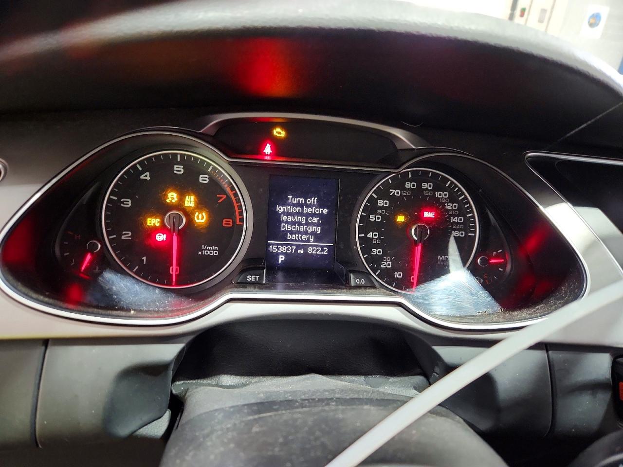 2013 Audi A4 Premium White vin: WAUBFAFL3DN047298