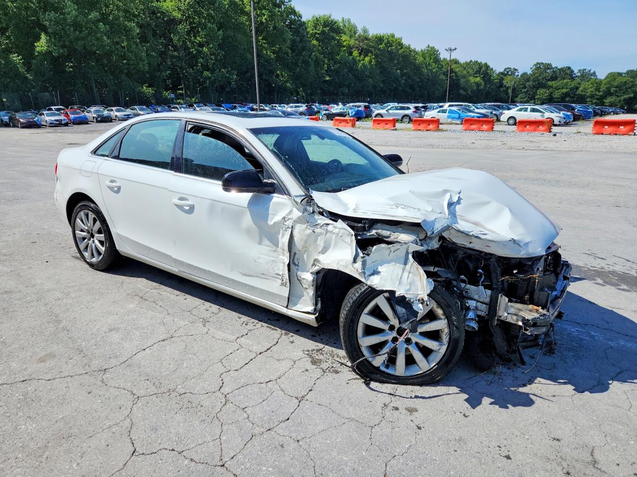 2013 Audi A4 Premium White vin: WAUBFAFL3DN047298