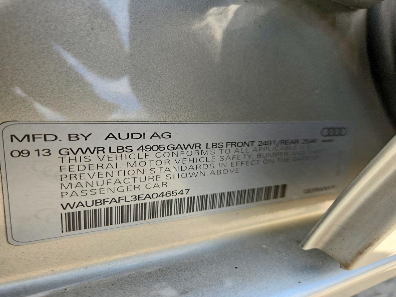 2014 Audi A4 Premium Silver vin: WAUBFAFL3EA046547