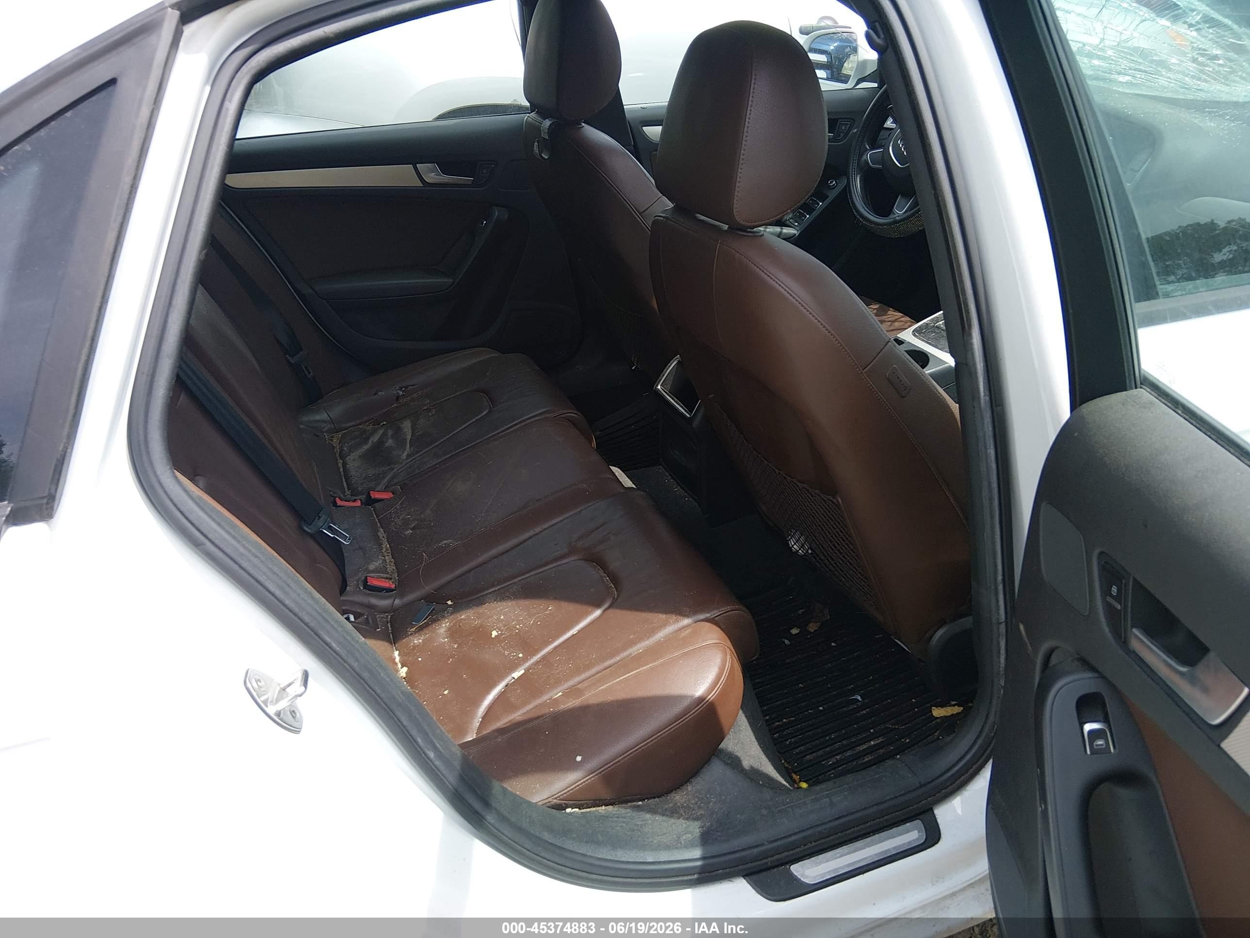 2014 Audi A4 2.0t Premium White vin: WAUBFAFL3EA079211