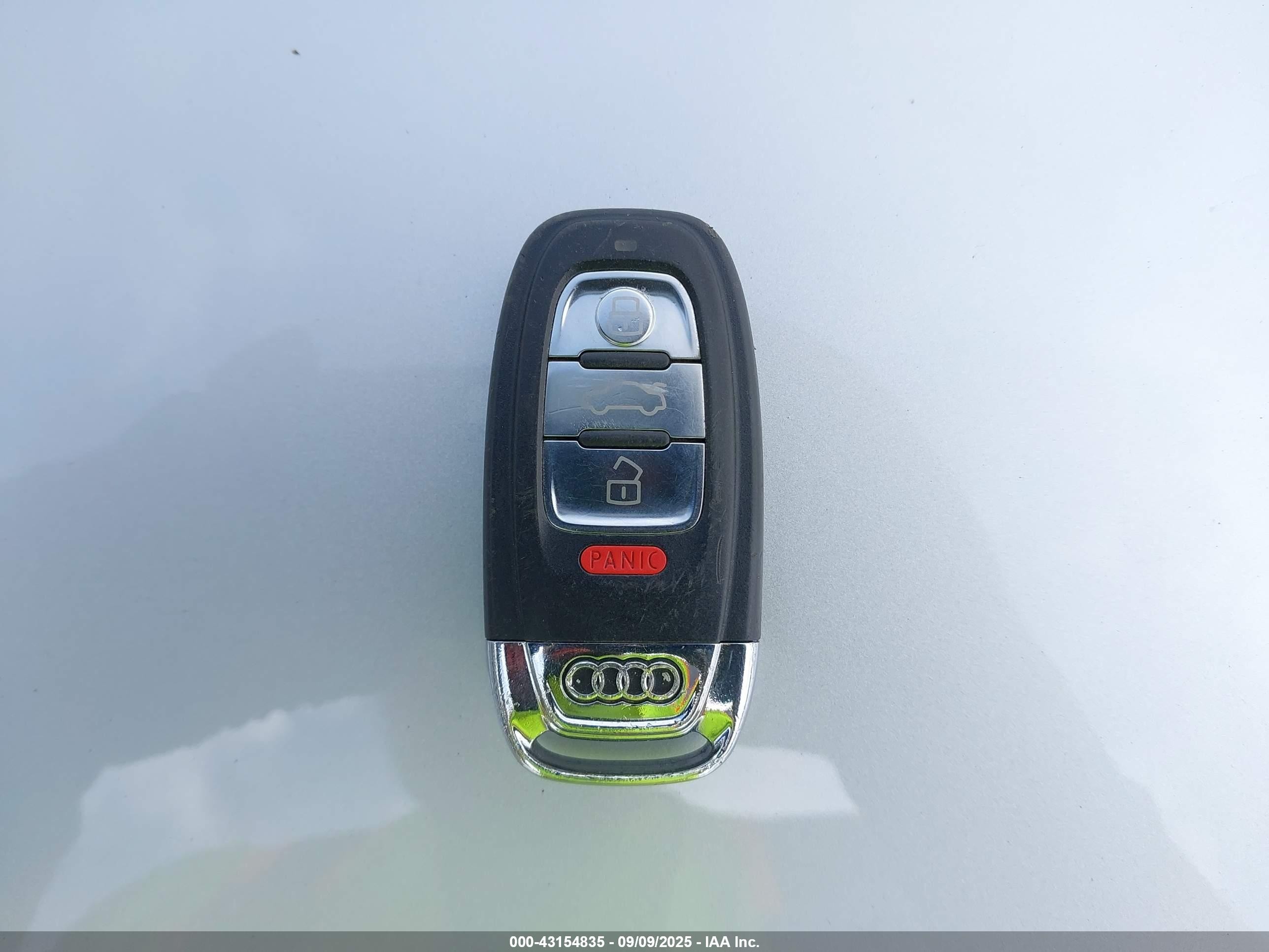2014 Audi A4 2.0t Premium Gray vin: WAUBFAFL3EN010642
