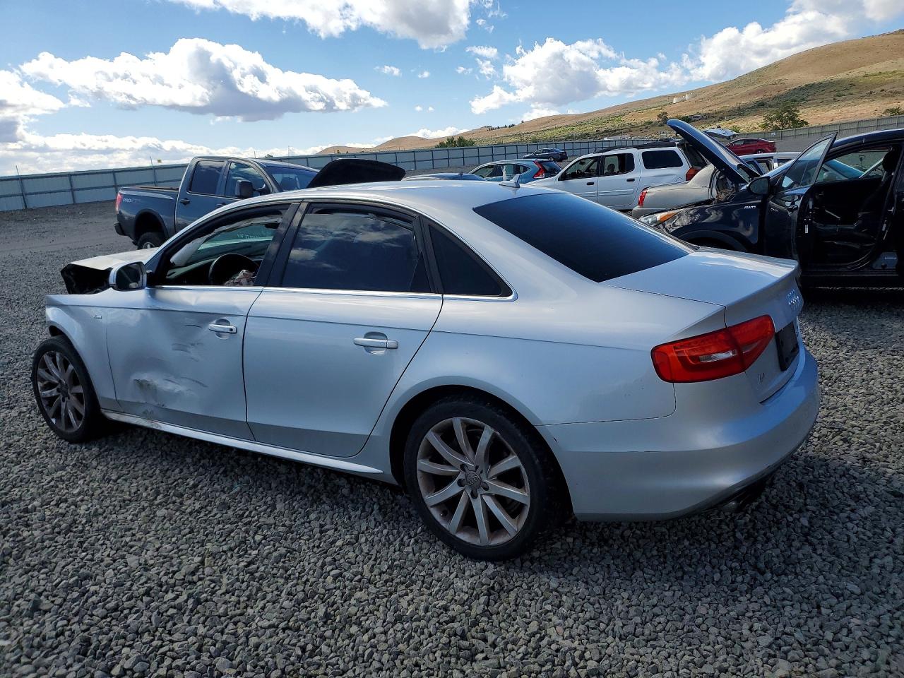 2014 Audi A4 Premium Silver vin: WAUBFAFL3EN029322