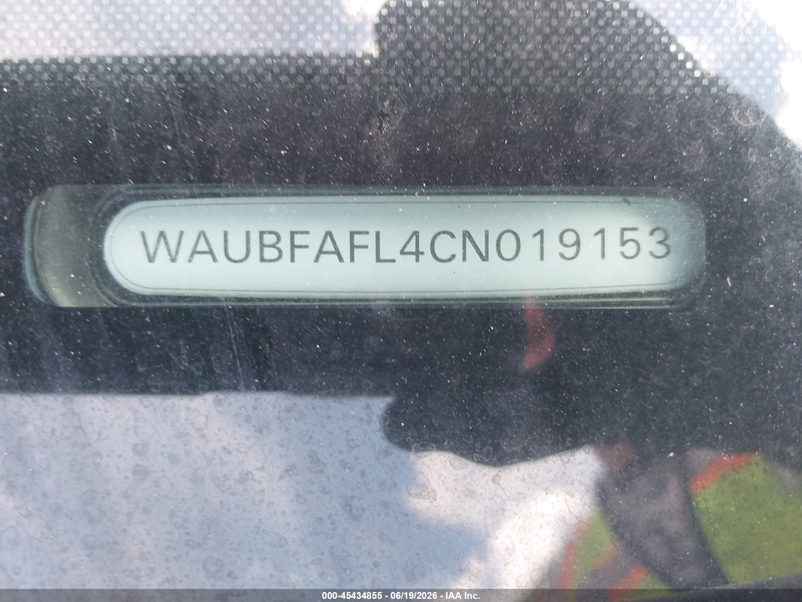 2012 Audi A4 2.0t Premium White vin: WAUBFAFL4CN019153