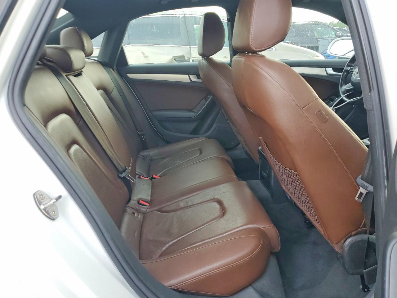 2014 Audi A4 Premium White vin: WAUBFAFL4EA063471