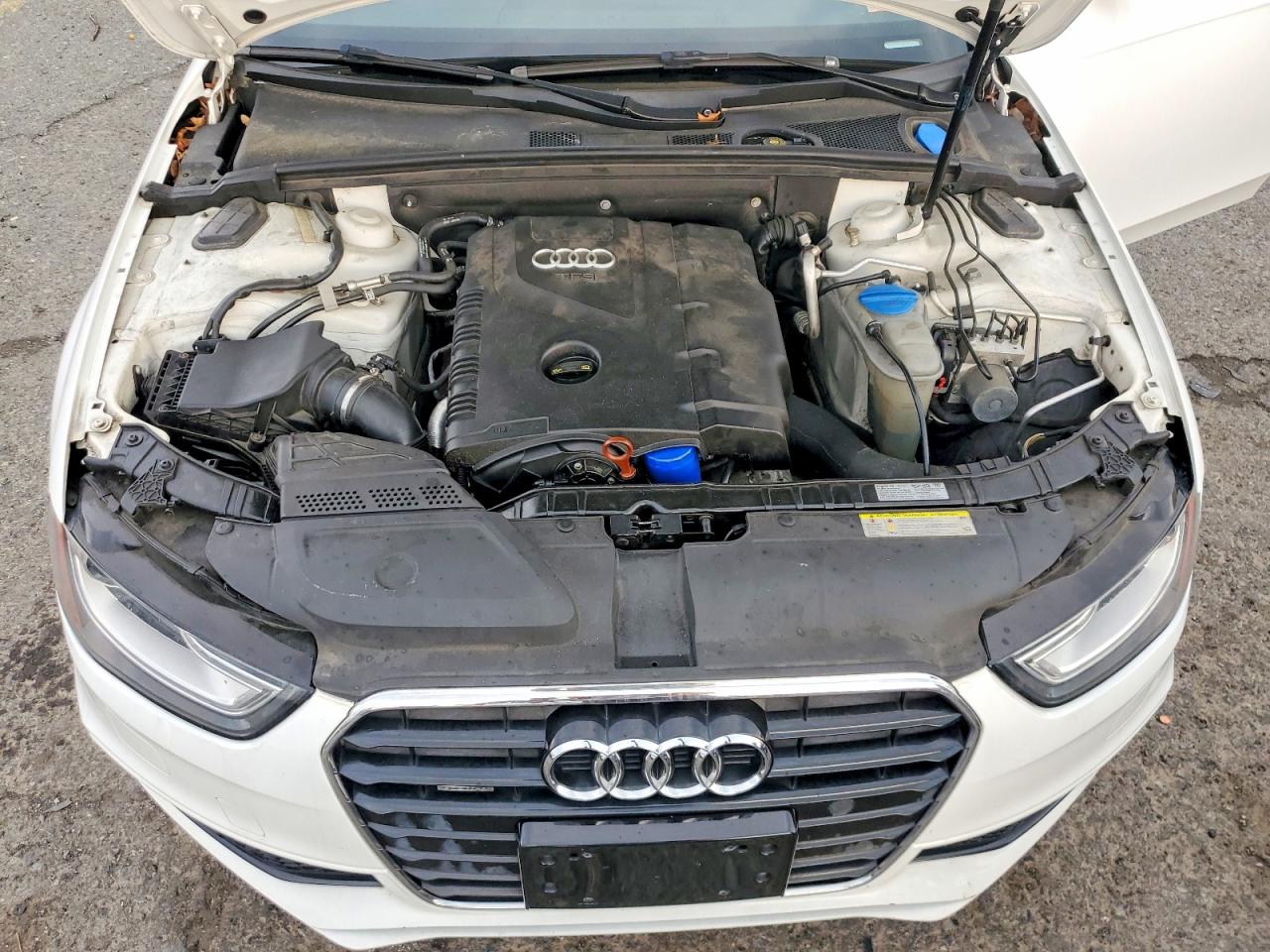 2014 Audi A4 Premium White vin: WAUBFAFL4EA063471