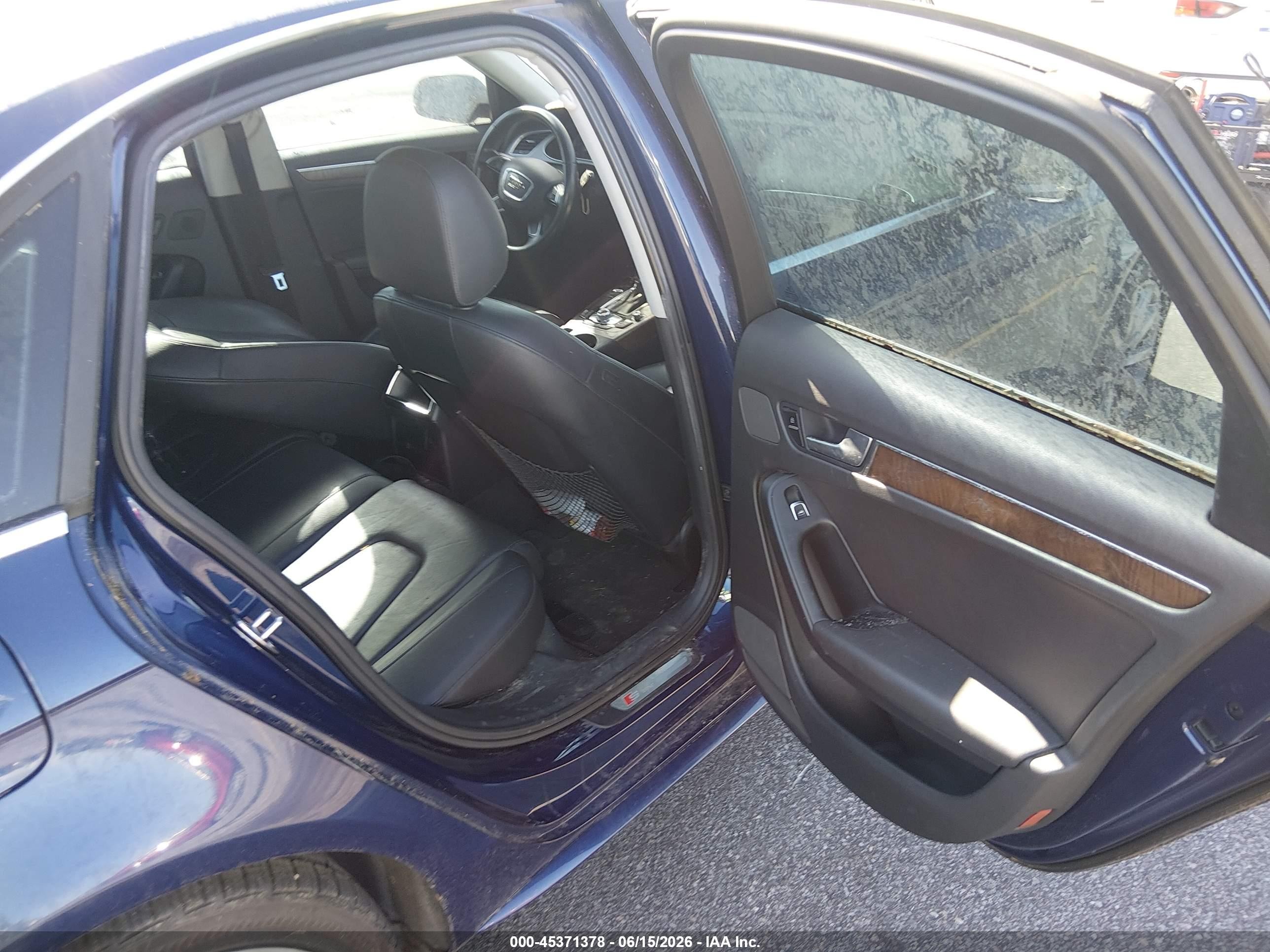 2014 Audi A4 2.0t Premium Blue vin: WAUBFAFL4EN019186