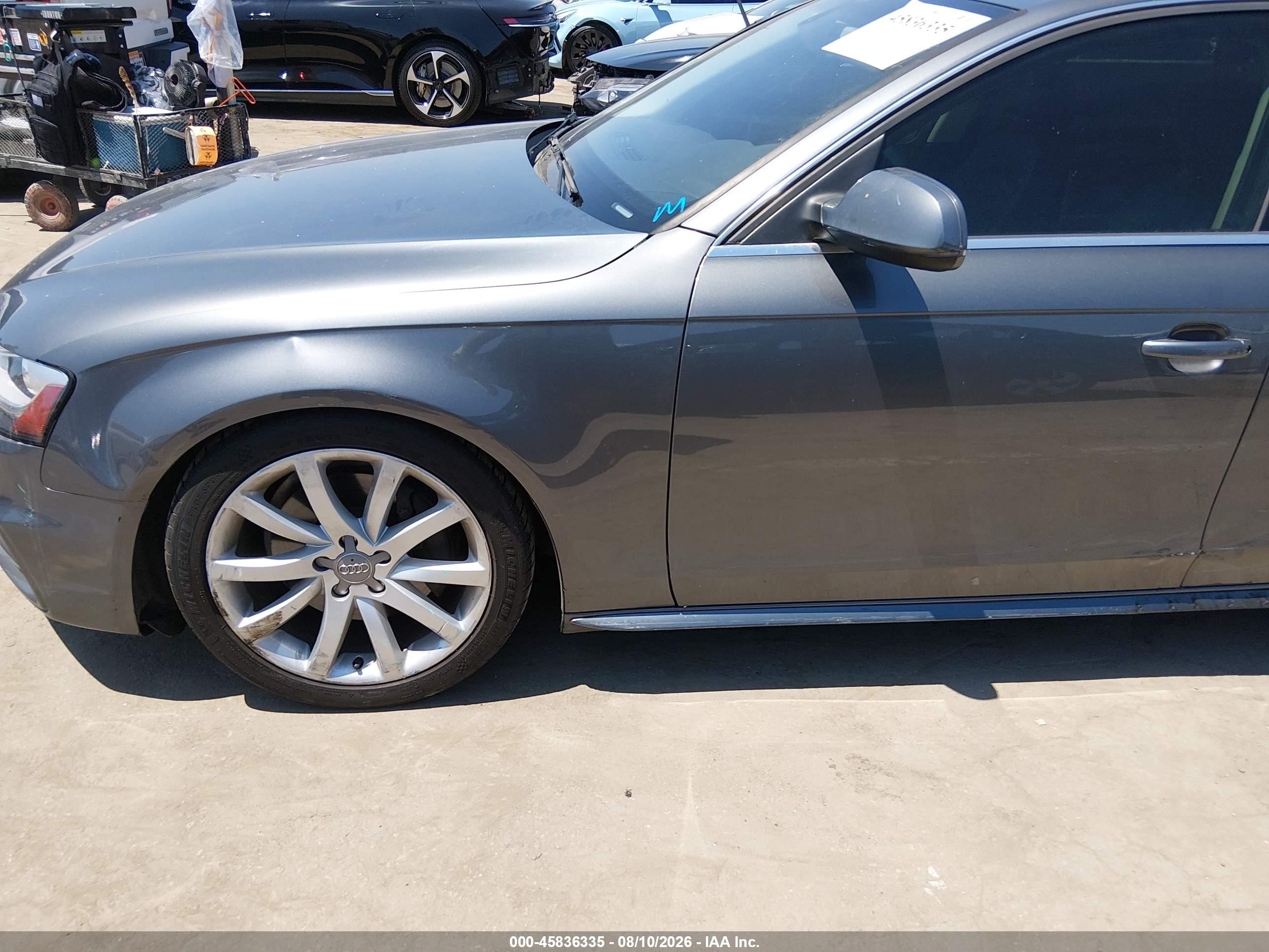 2014 Audi A4 2.0t Premium Gray vin: WAUBFAFL4EN033914