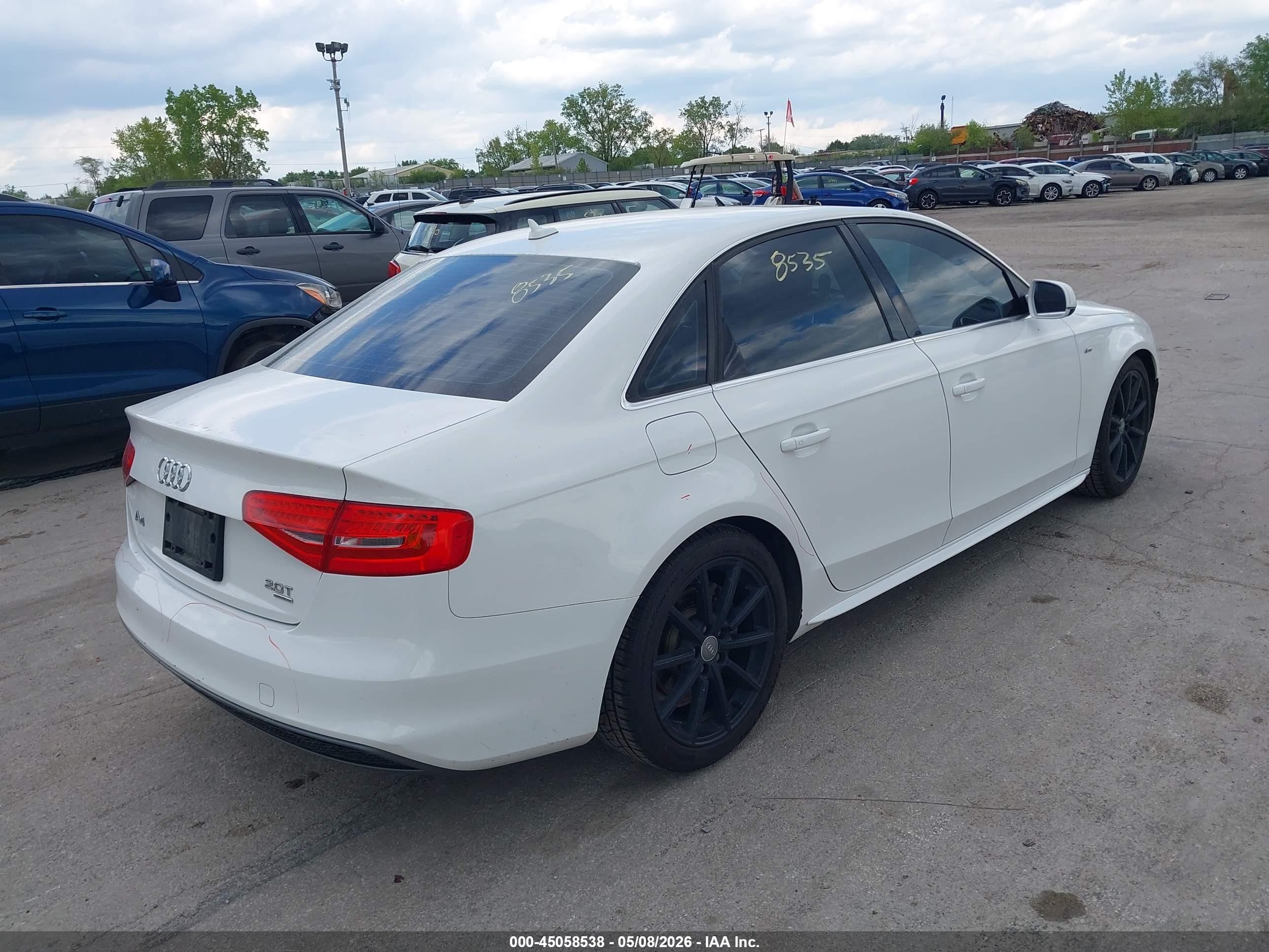 2015 Audi A4 2.0t Premium White vin: WAUBFAFL4FN006262