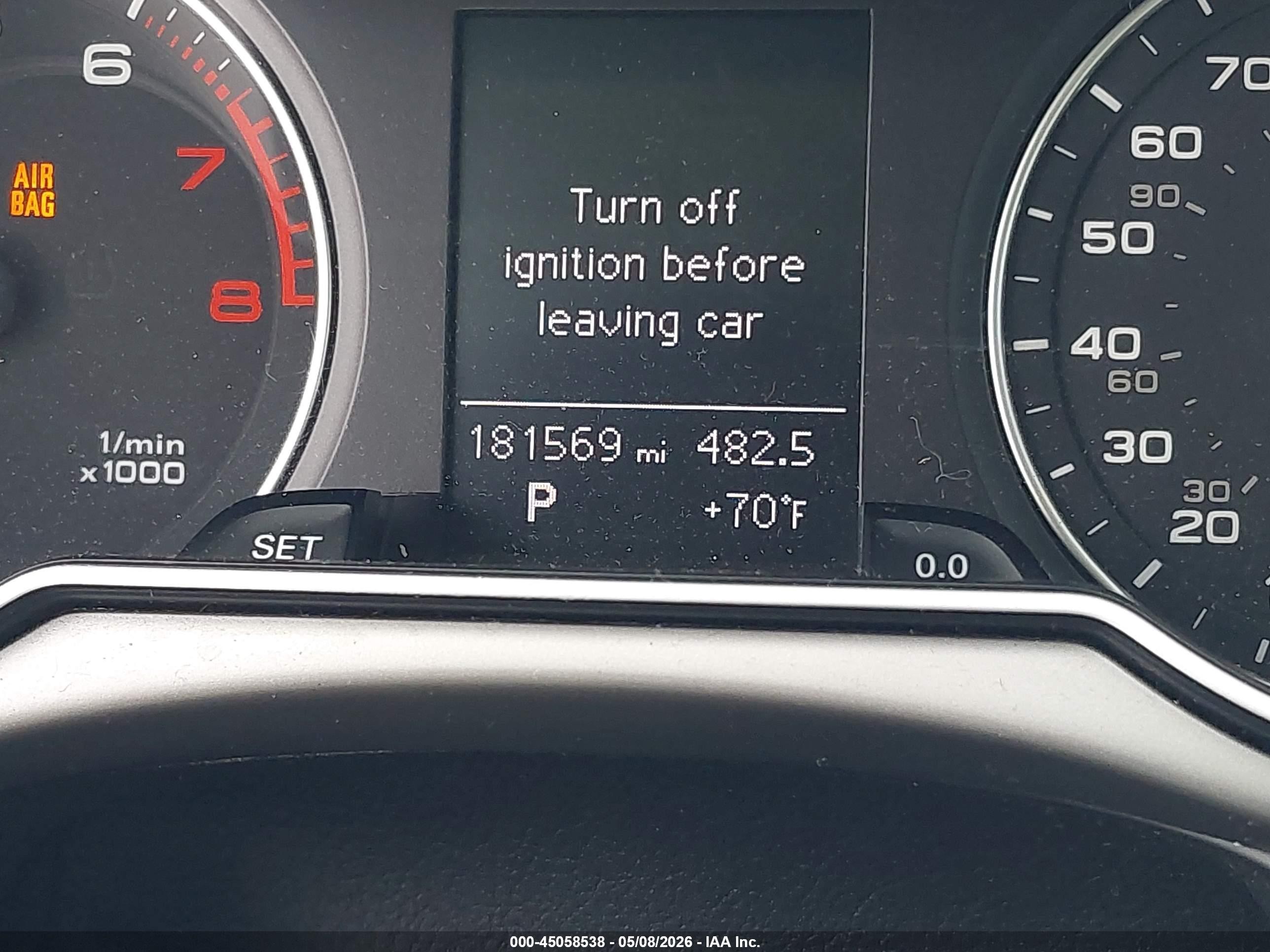 2015 Audi A4 2.0t Premium White vin: WAUBFAFL4FN006262