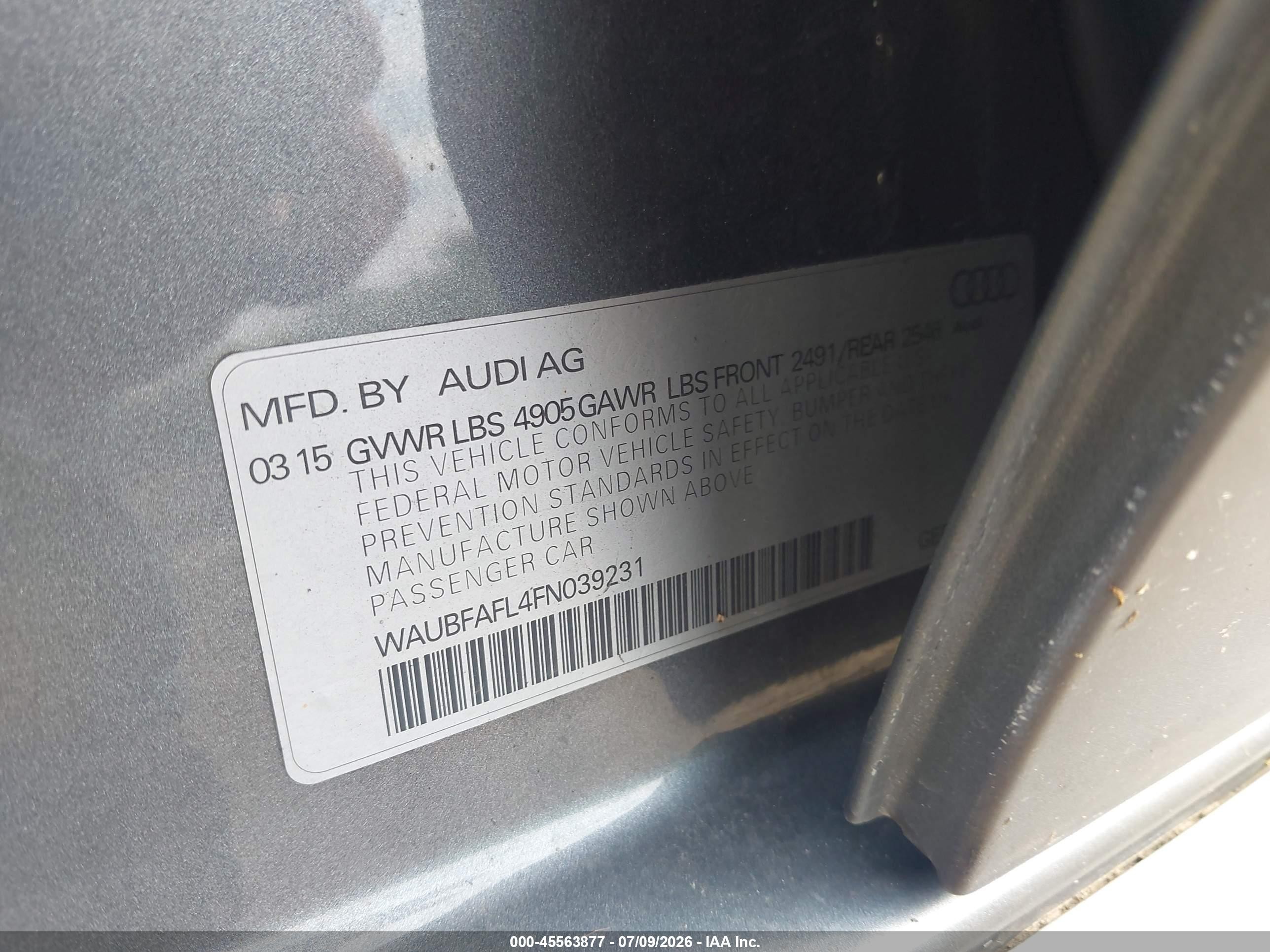 2015 Audi A4 2.0t Premium Серый vin: WAUBFAFL4FN039231