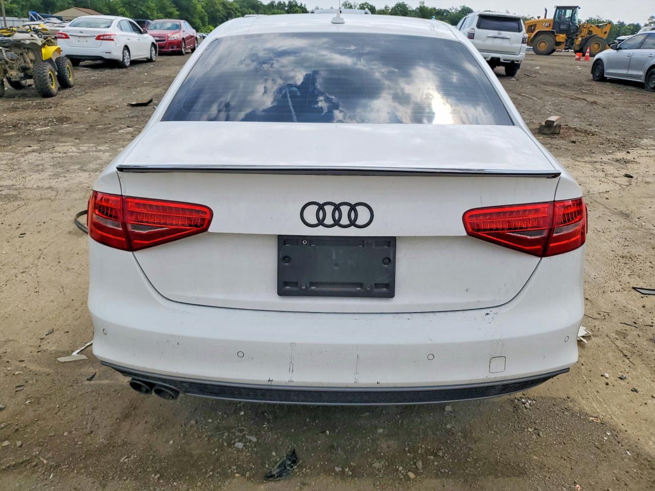 2016 Audi A4 Premium S-line White vin: WAUBFAFL4GN016324