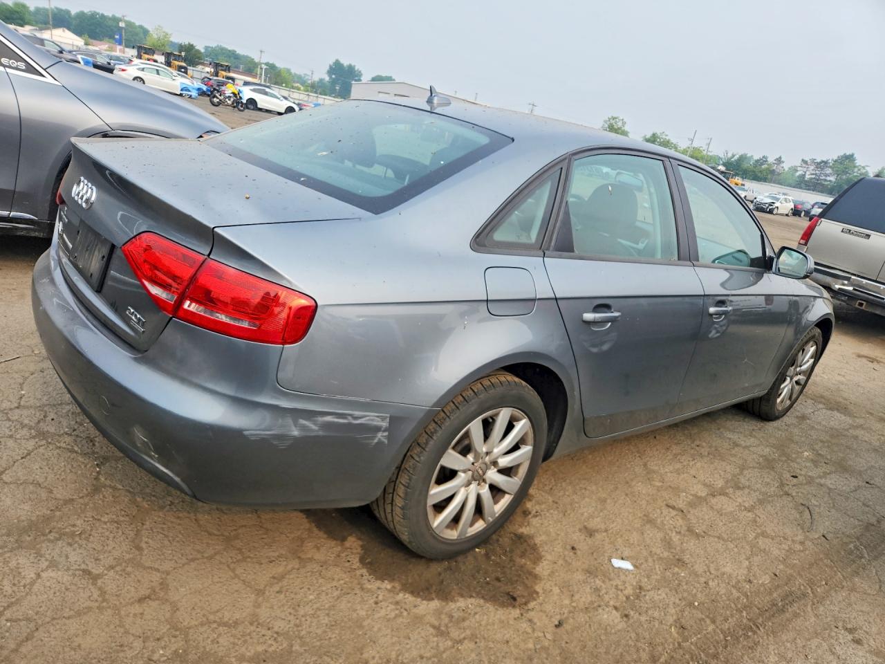 2012 Audi A4 Premium Gray vin: WAUBFAFL5CA012381