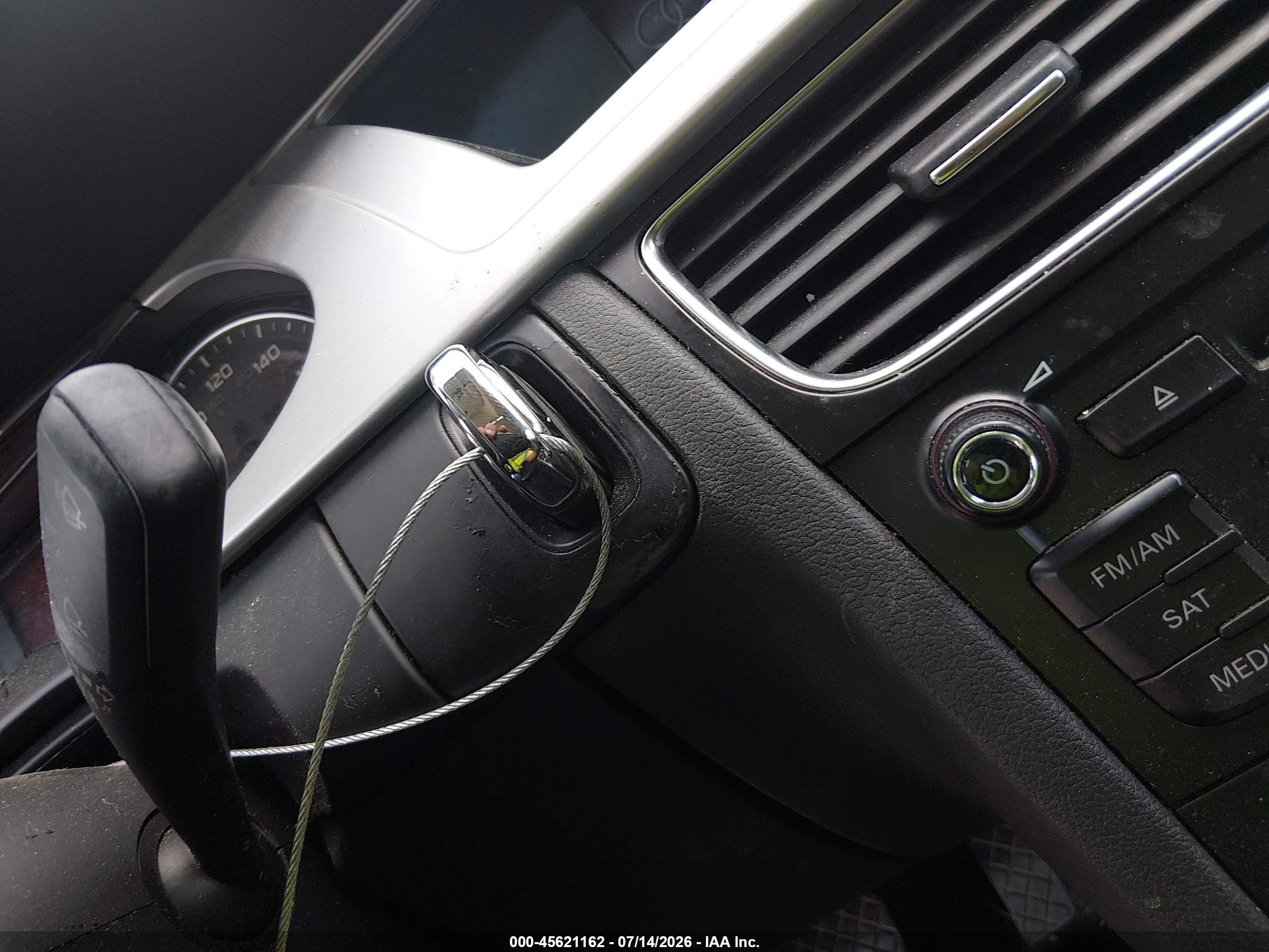 2012 Audi A4 2.0t Premium White vin: WAUBFAFL5CN005861
