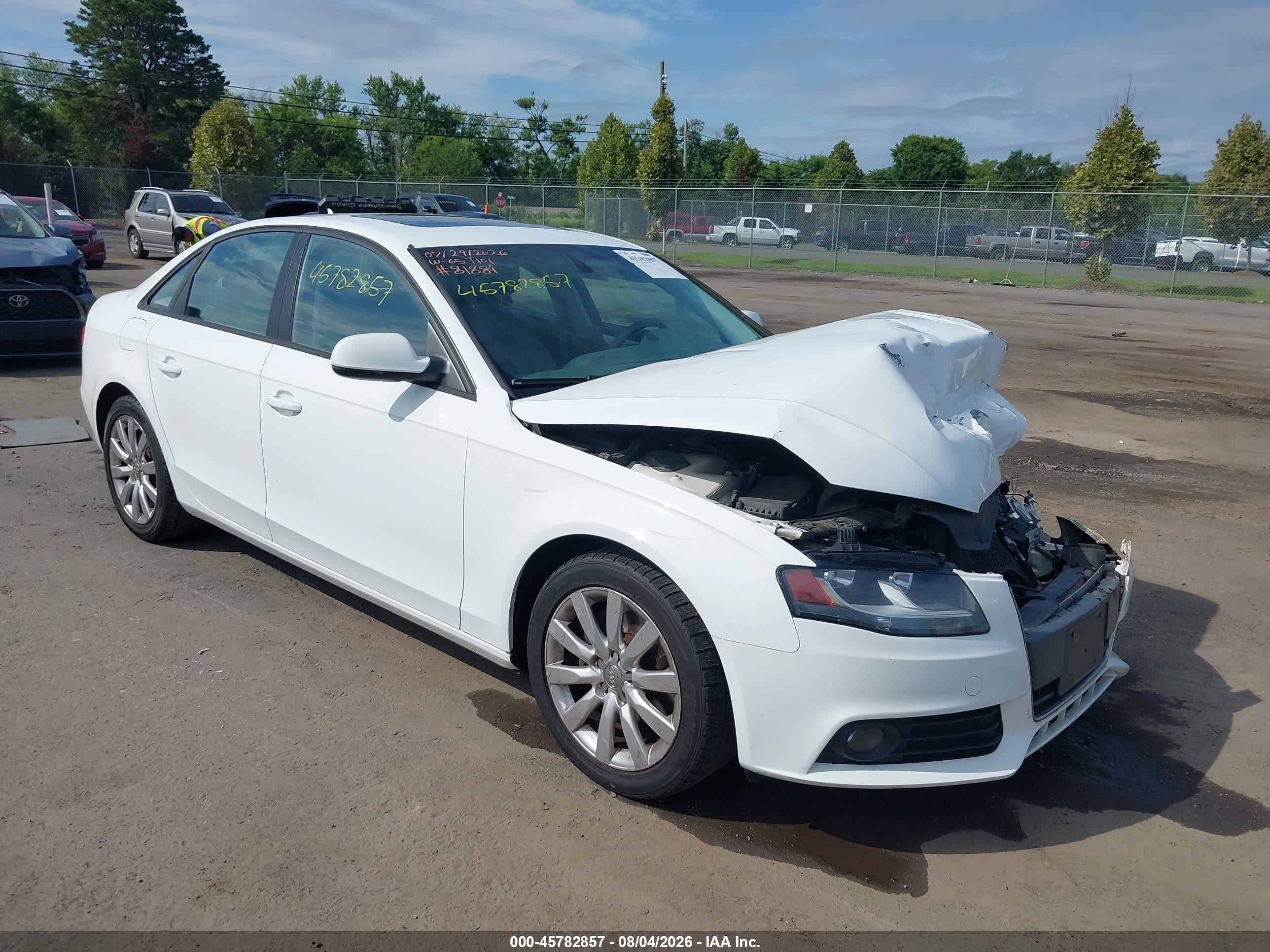 2012 Audi A4 2.0t Premium White vin: WAUBFAFL5CN006122