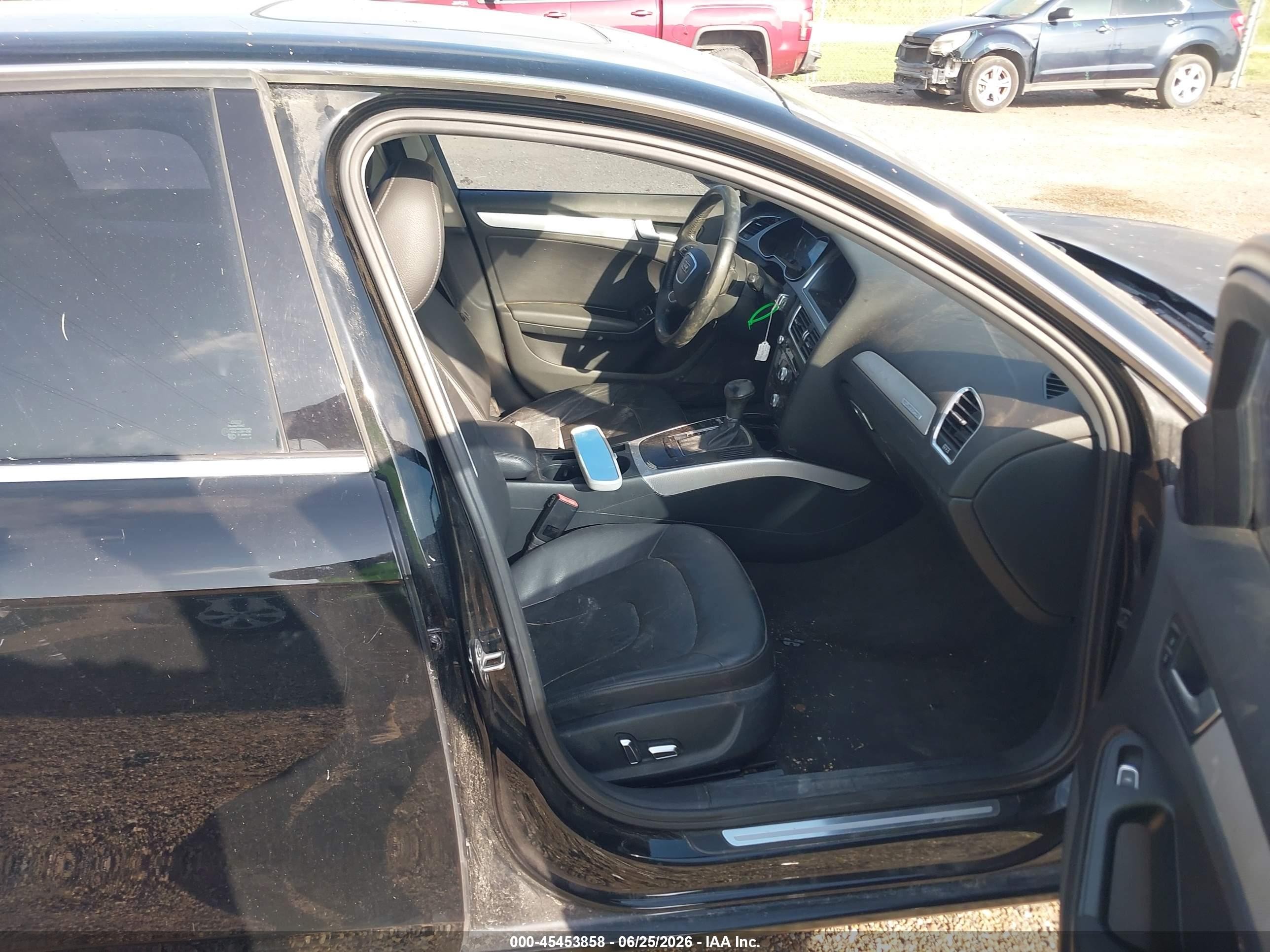 2013 Audi A4 2.0t Premium Black vin: WAUBFAFL5DN005652