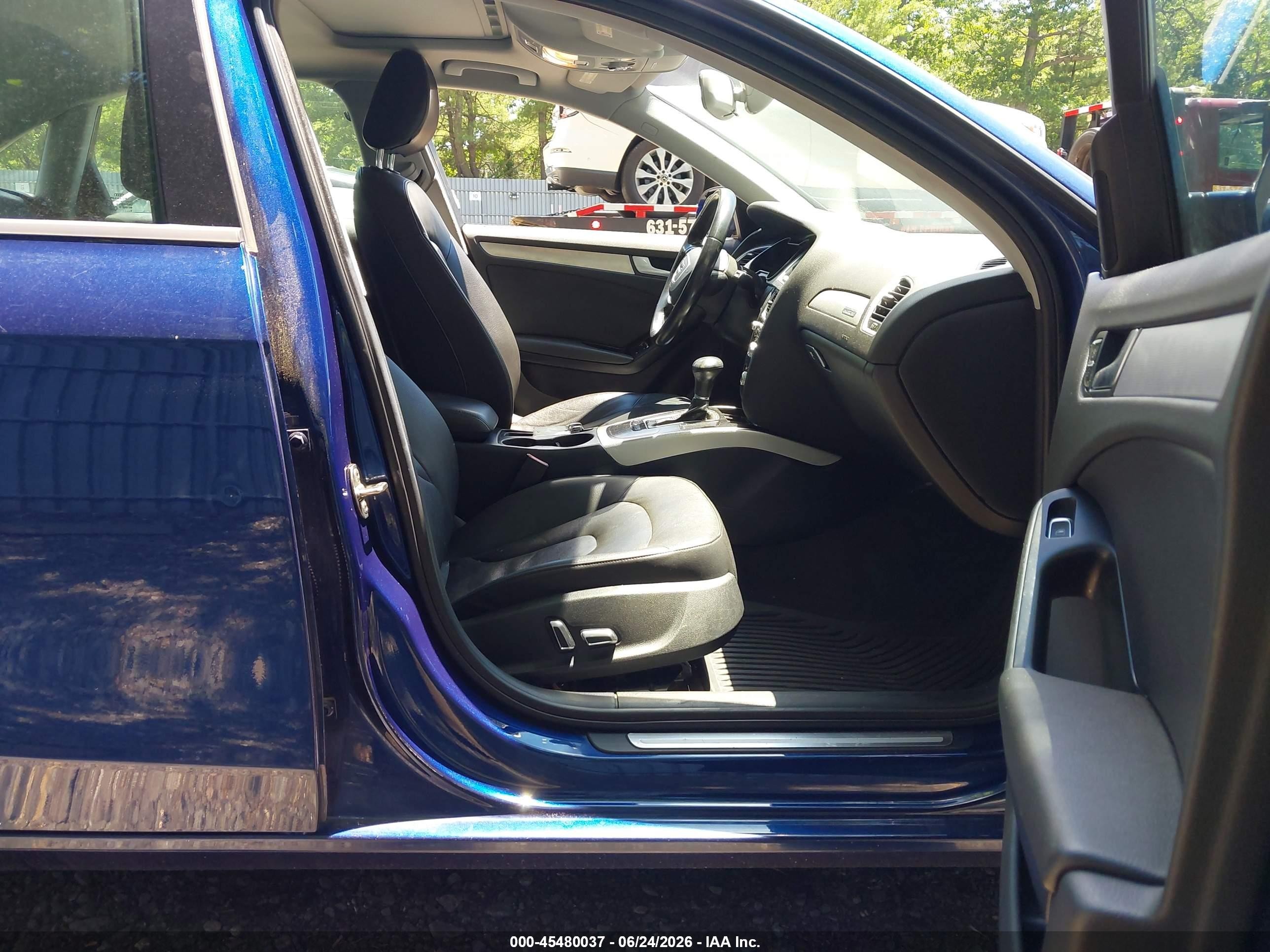 2013 Audi A4 2.0t Premium Blue vin: WAUBFAFL5DN045391
