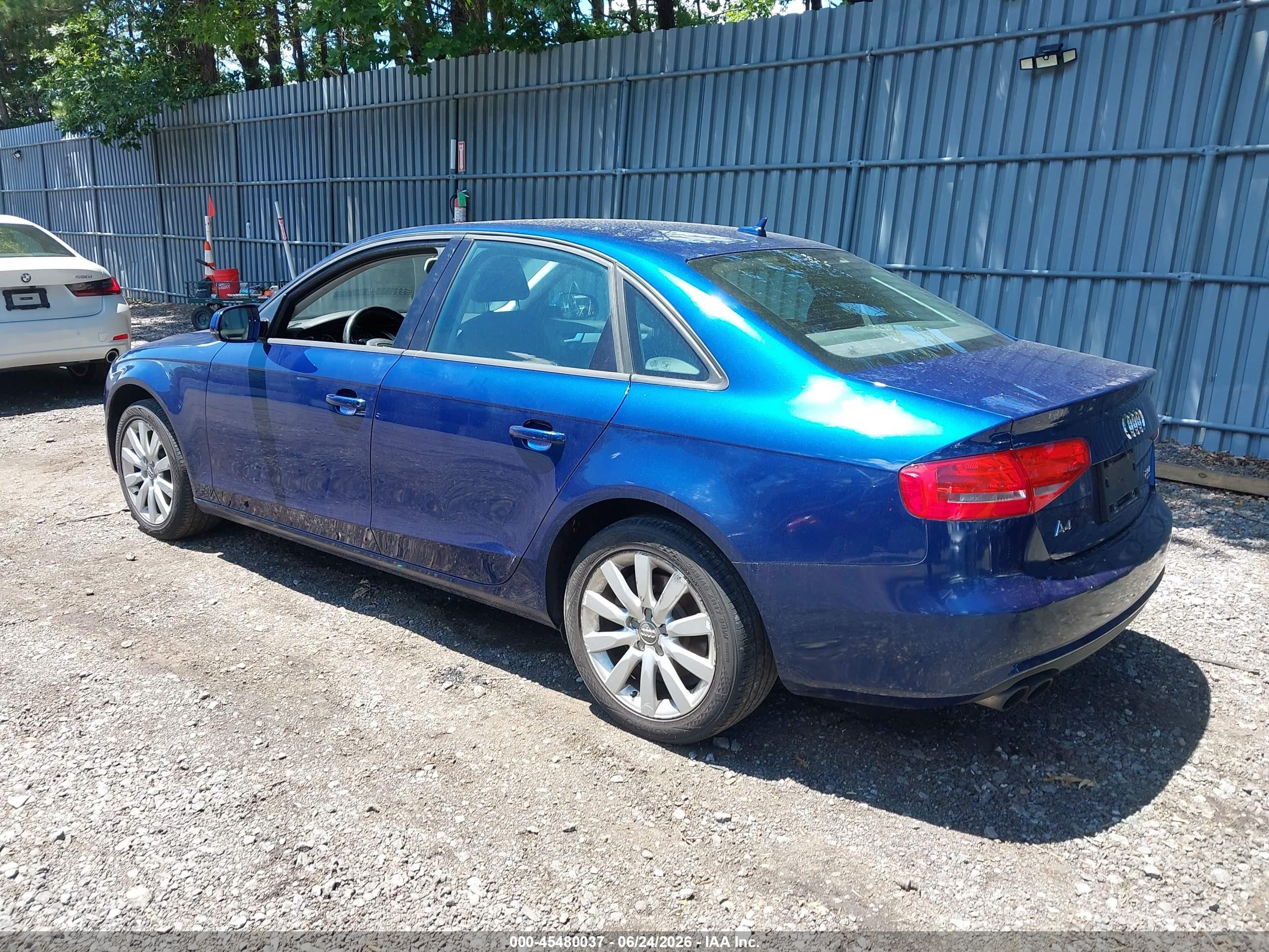 2013 Audi A4 2.0t Premium Blue vin: WAUBFAFL5DN045391