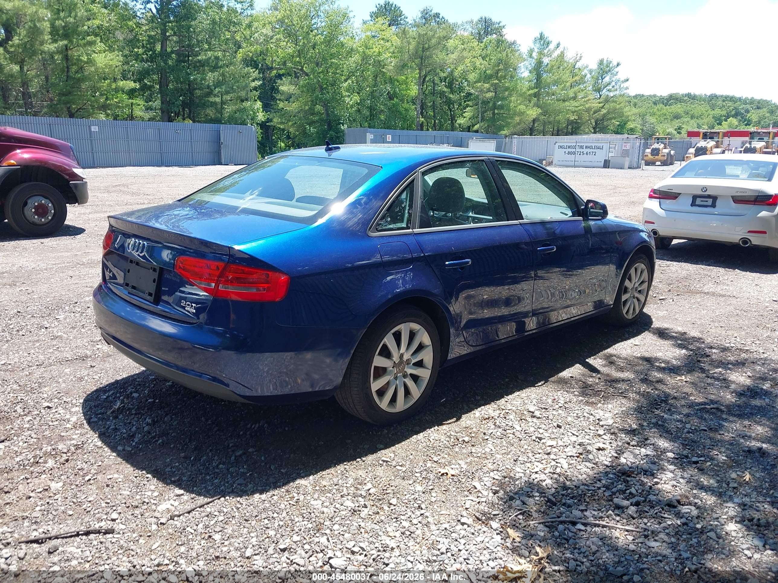 2013 Audi A4 2.0t Premium Blue vin: WAUBFAFL5DN045391