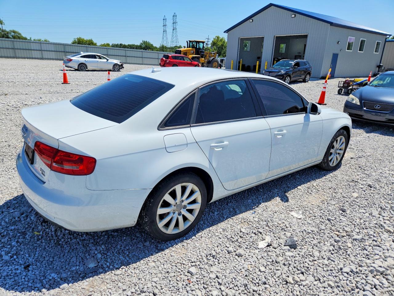 2014 Audi A4 Premium White vin: WAUBFAFL5EA031225