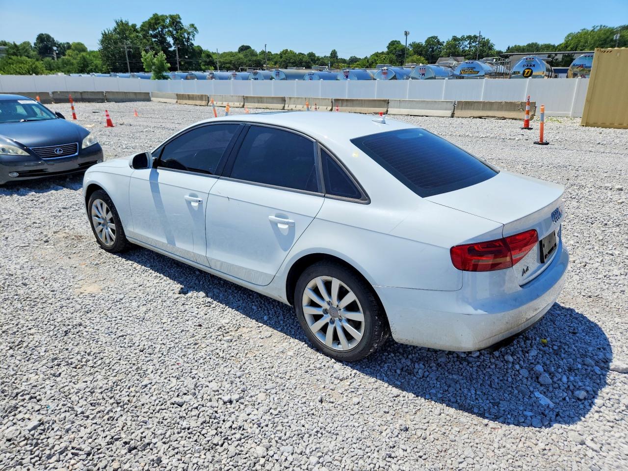 2014 Audi A4 Premium White vin: WAUBFAFL5EA031225