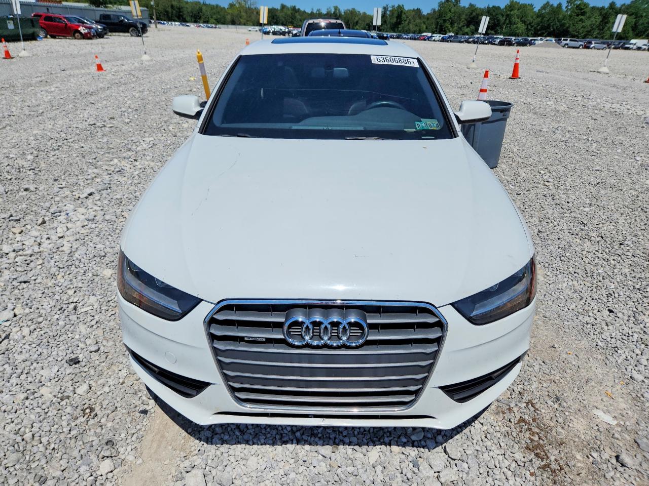 2014 Audi A4 Premium White vin: WAUBFAFL5EA031225