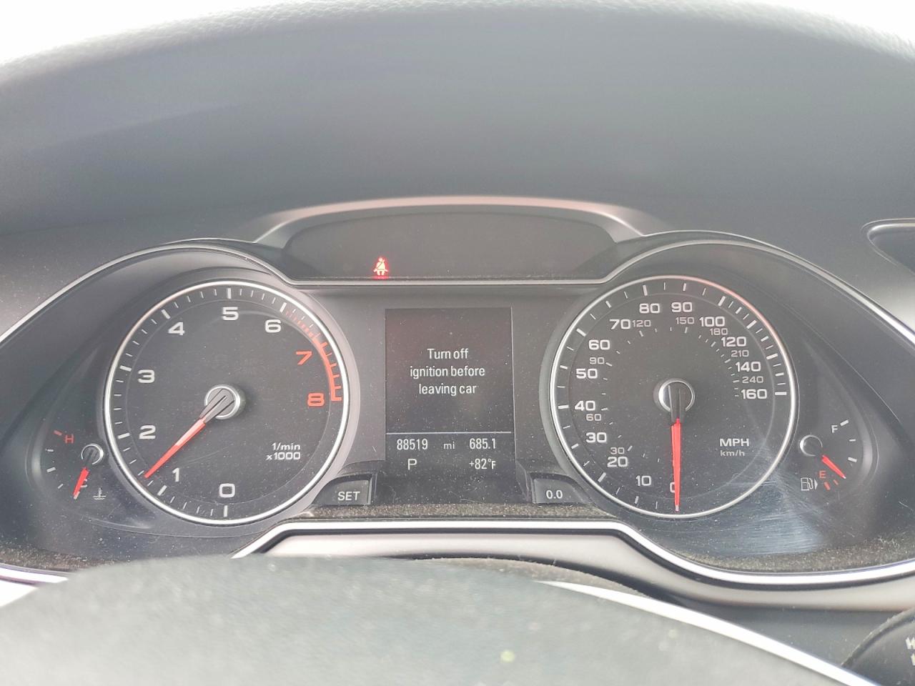 2014 Audi A4 Premium Черный vin: WAUBFAFL5EA074060