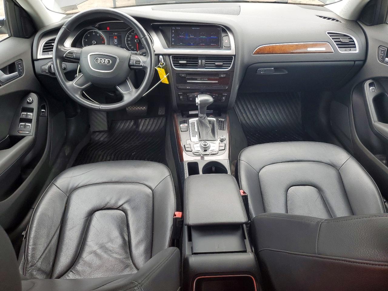 2014 Audi A4 Premium Черный vin: WAUBFAFL5EA074060