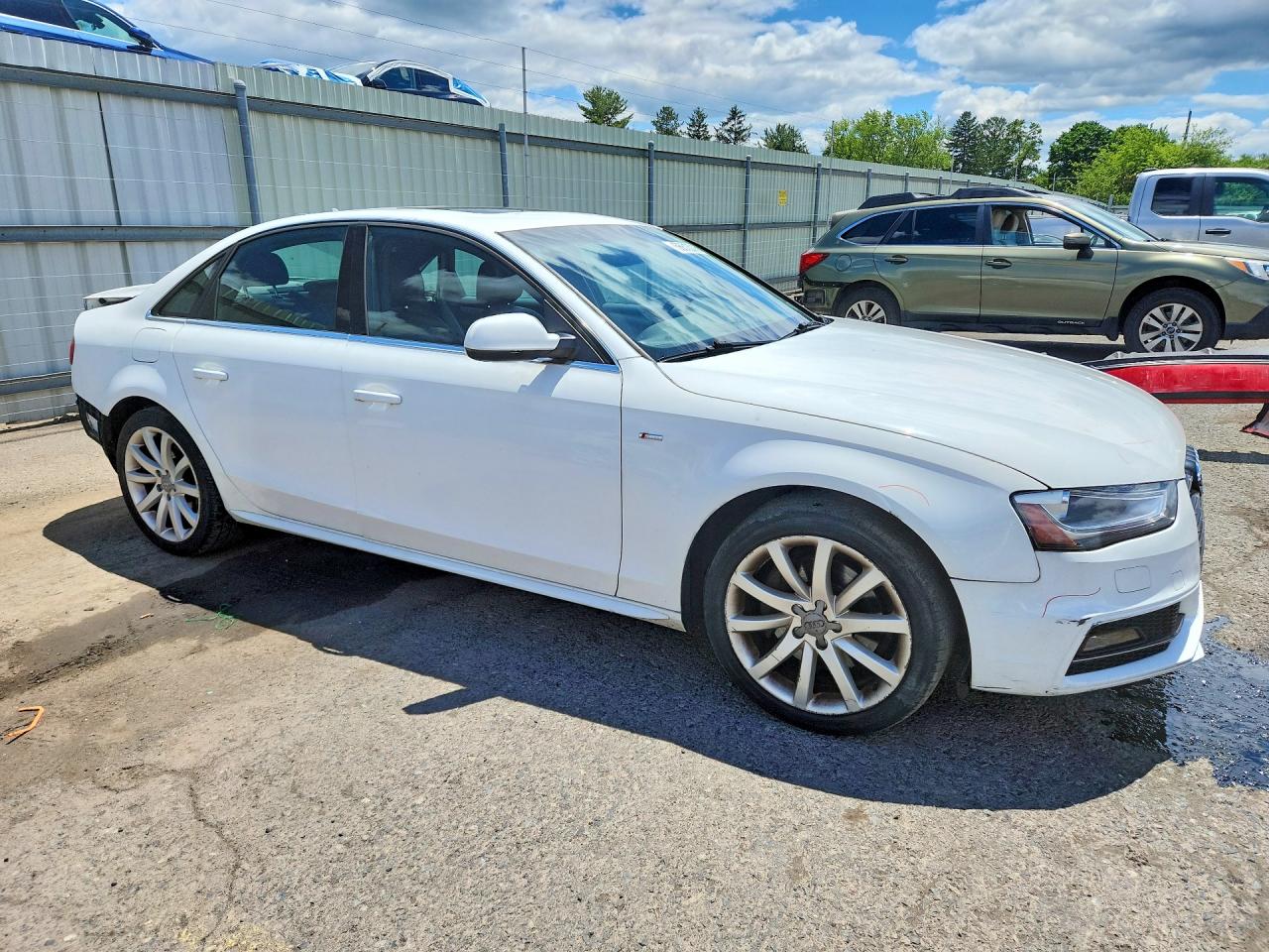 2014 Audi A4 Premium White vin: WAUBFAFL5EN035980