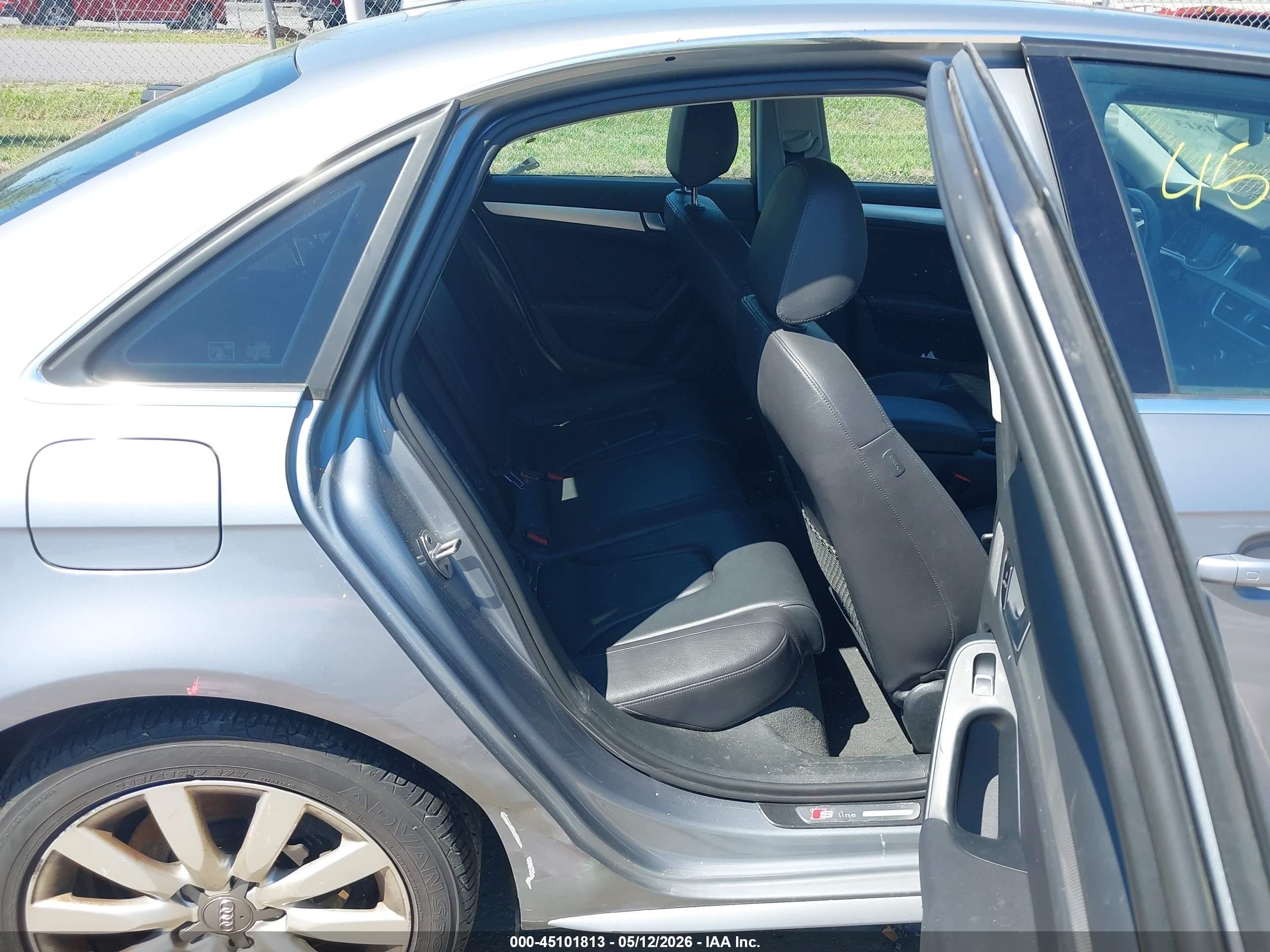 2015 Audi A4 2.0t Premium Silver vin: WAUBFAFL5FN002687