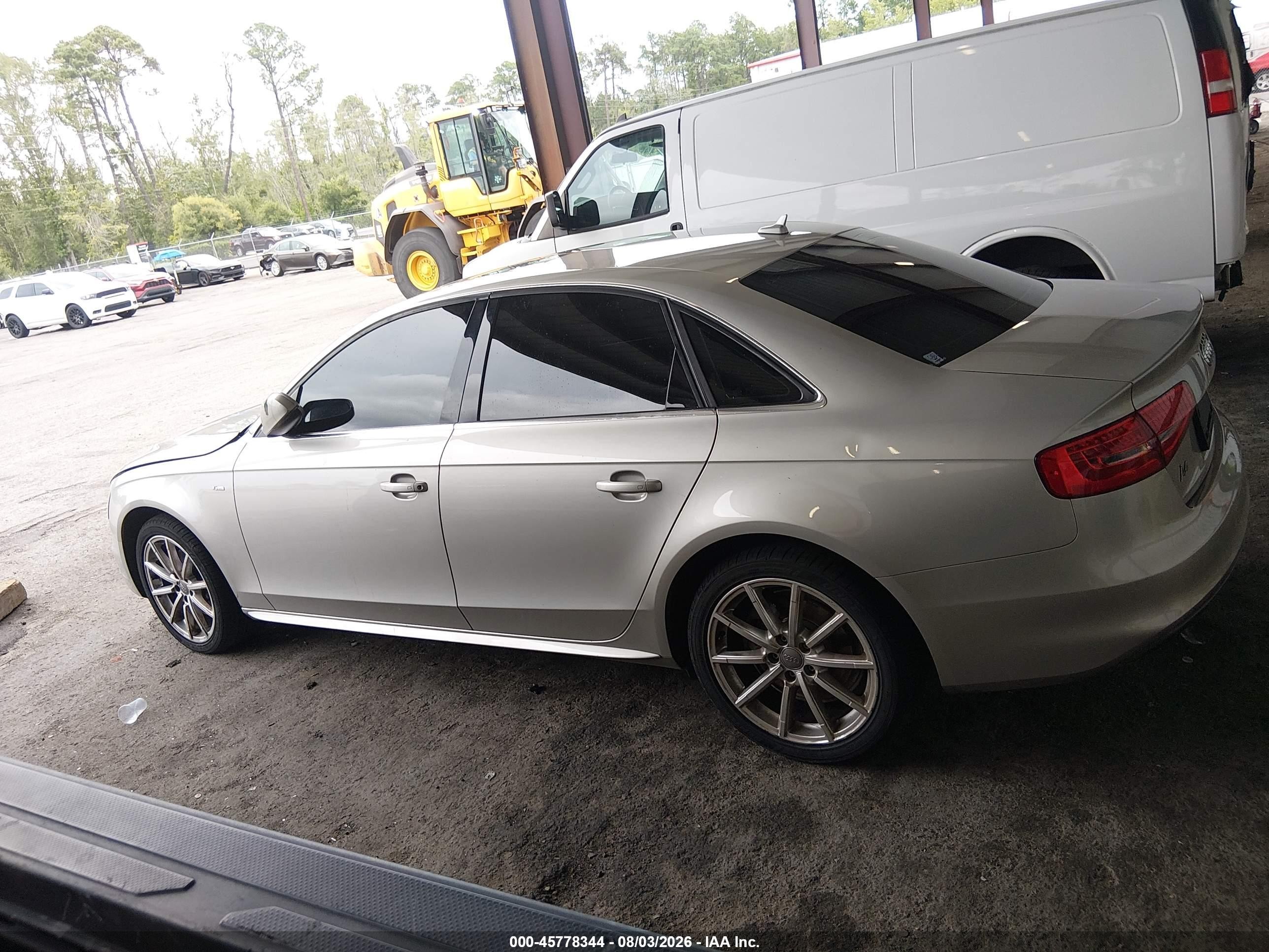 2015 Audi A4 2.0t Premium Beige vin: WAUBFAFL5FN009767