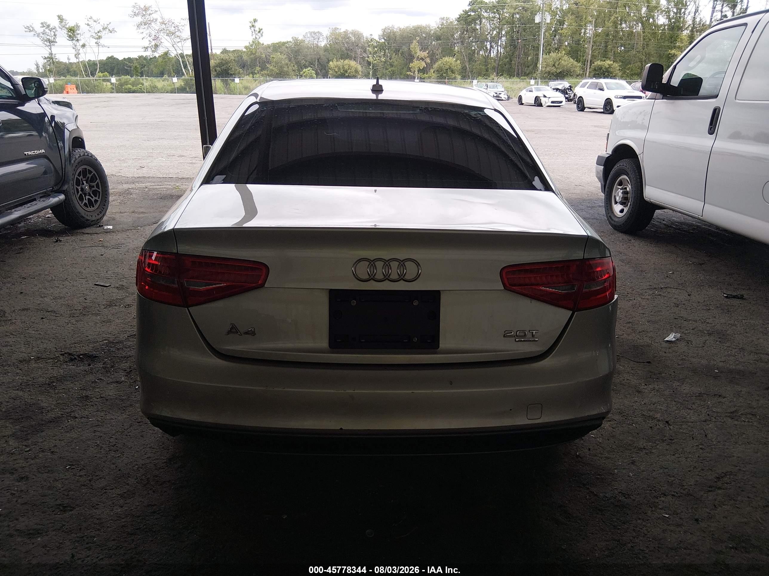 2015 Audi A4 2.0t Premium Beige vin: WAUBFAFL5FN009767