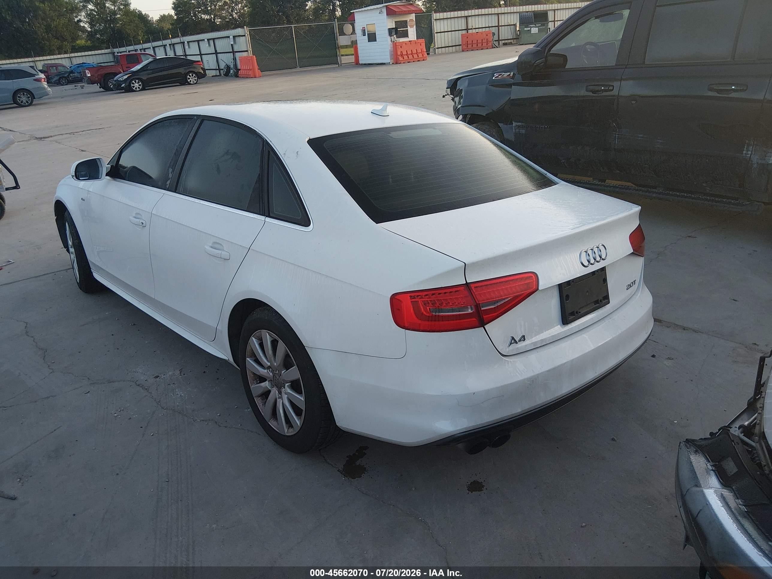 2015 Audi A4 2.0t Premium White vin: WAUBFAFL5FN019943