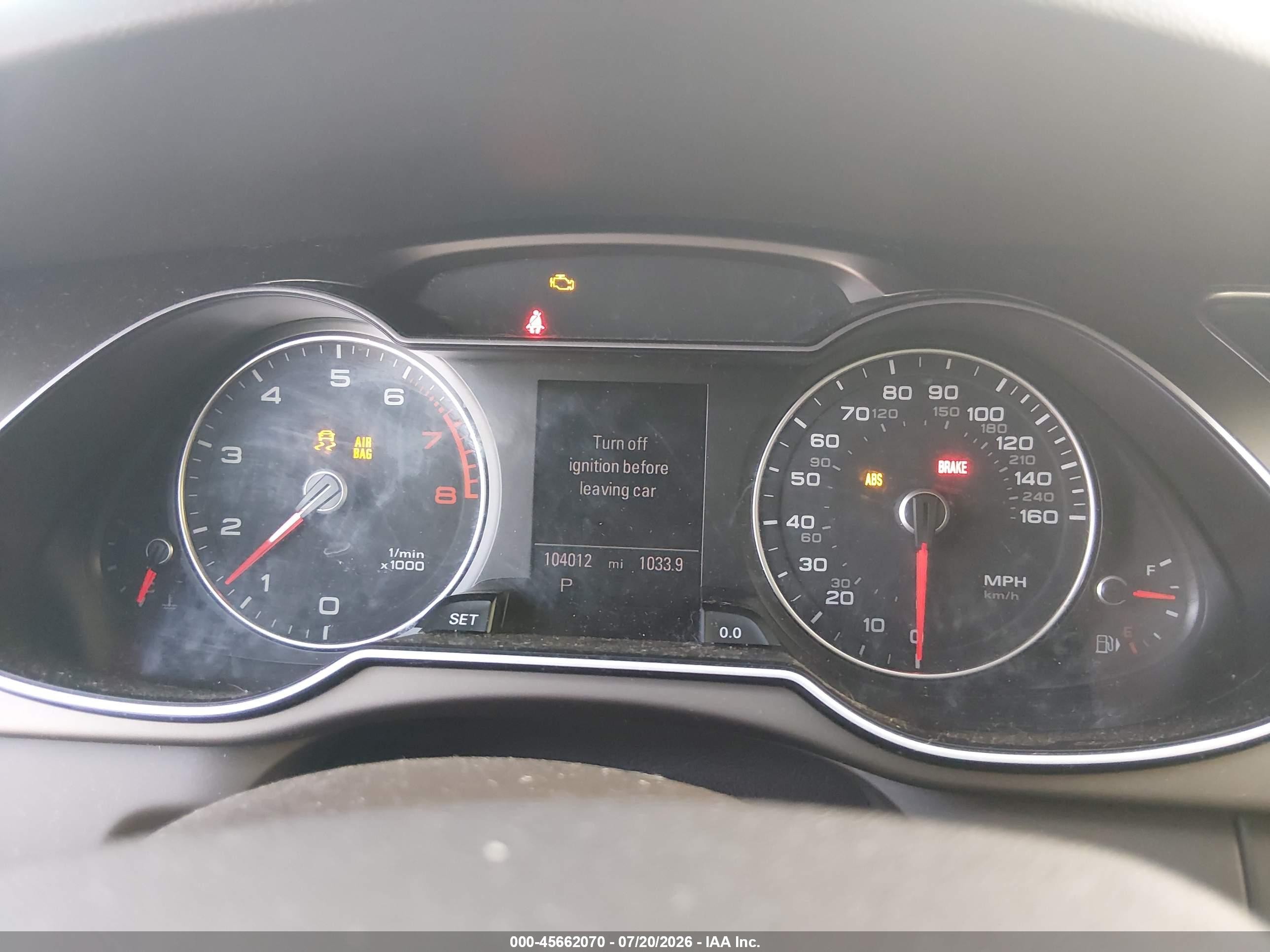 2015 Audi A4 2.0t Premium White vin: WAUBFAFL5FN019943