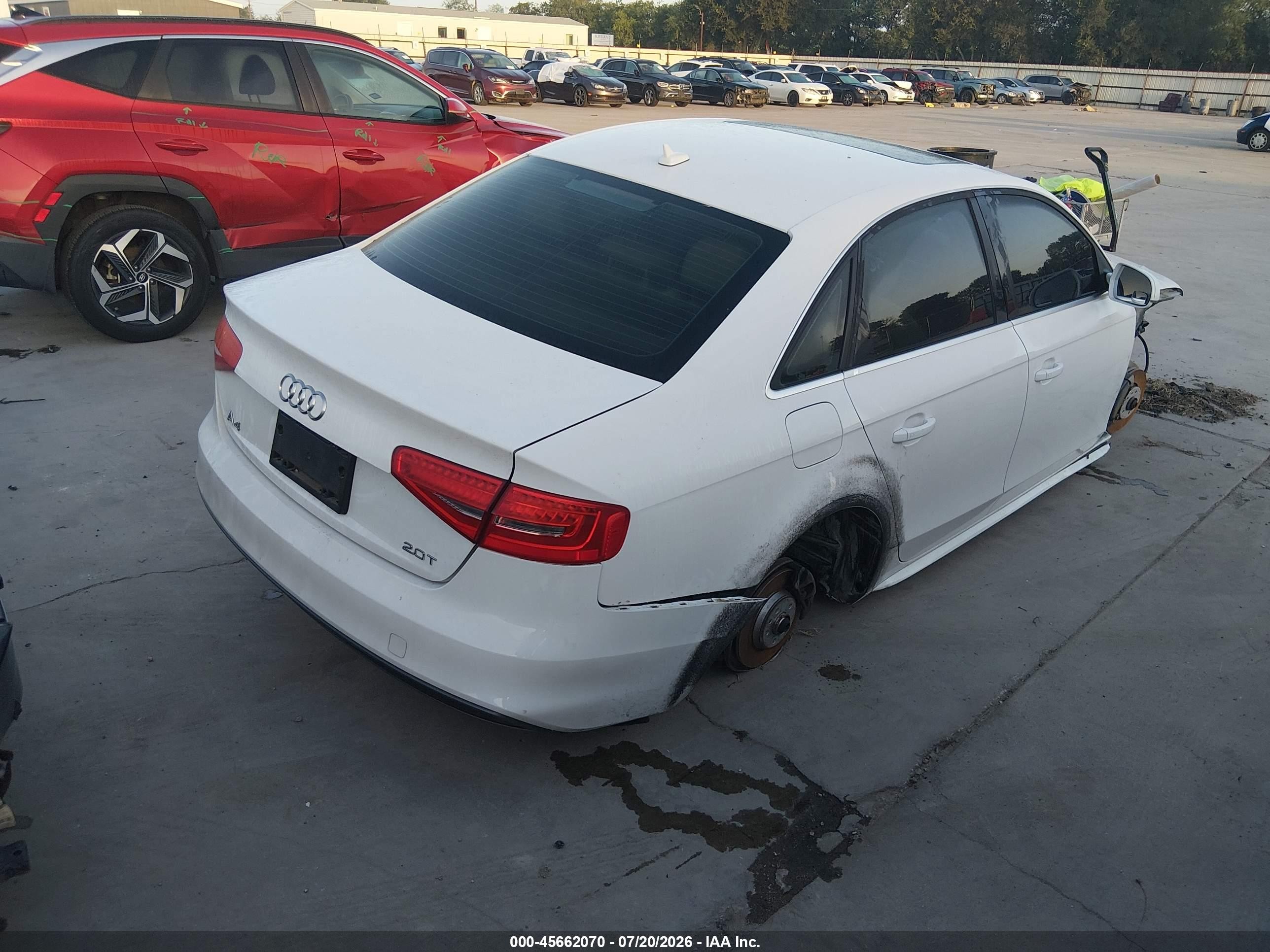 2015 Audi A4 2.0t Premium White vin: WAUBFAFL5FN019943