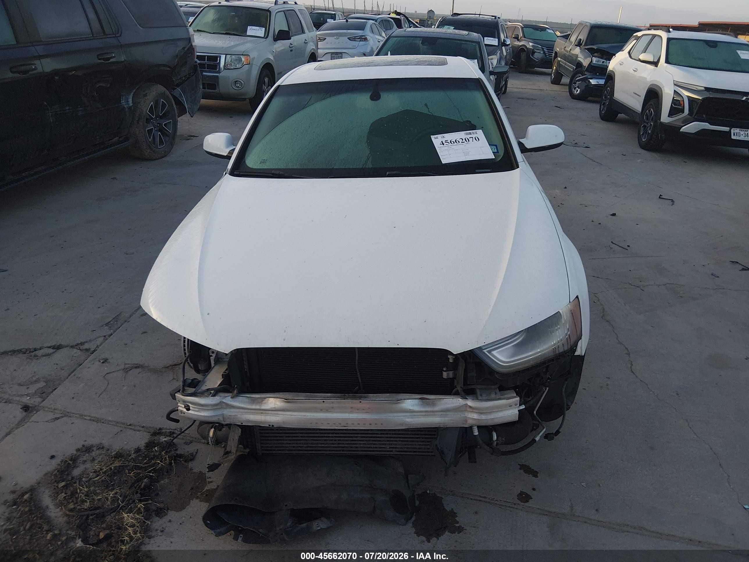 2015 Audi A4 2.0t Premium White vin: WAUBFAFL5FN019943