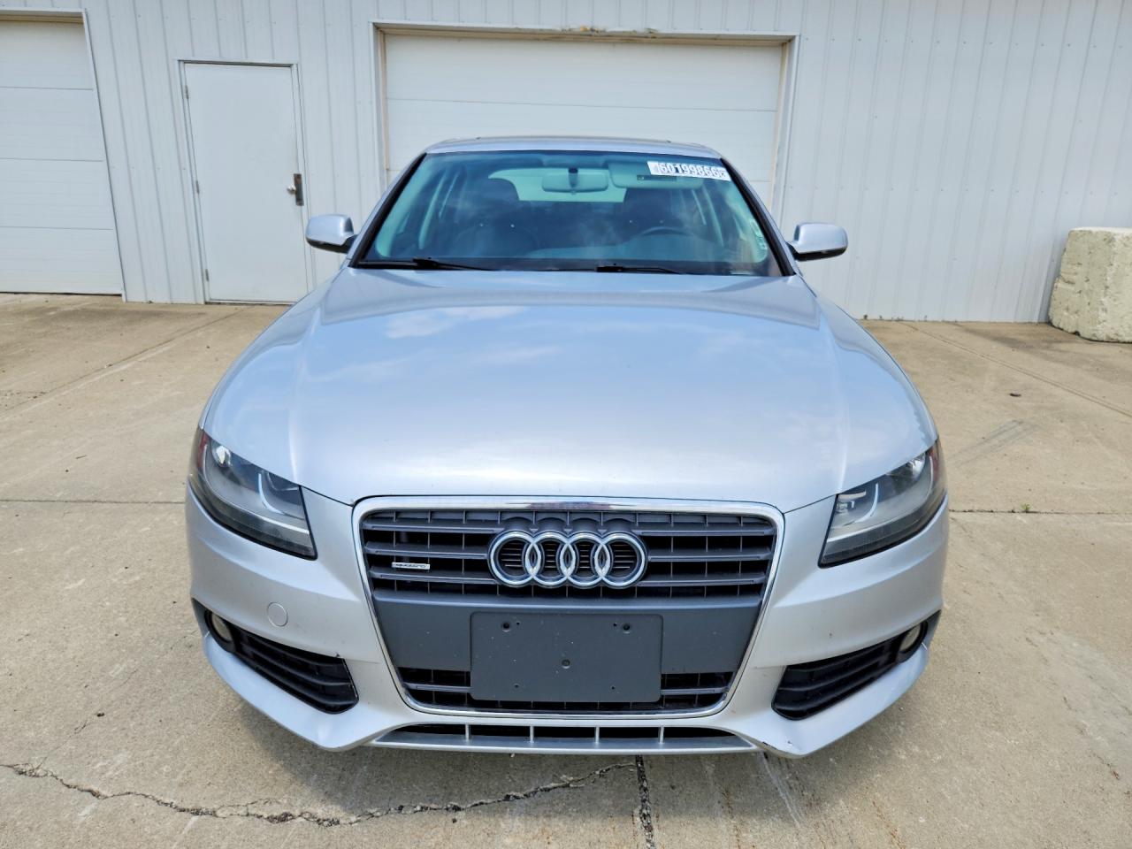 2010 Audi A4 Premium Silver vin: WAUBFAFL6AN042544