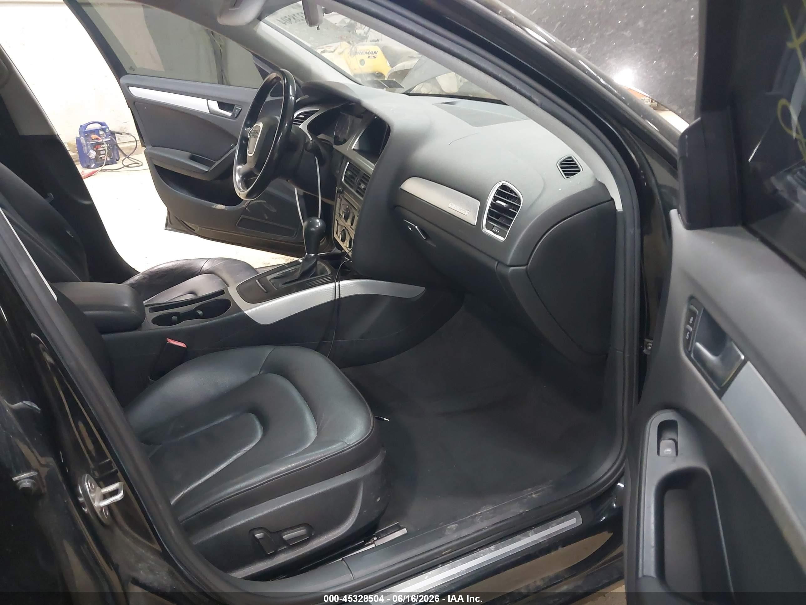 2011 Audi A4 2.0t Premium Black vin: WAUBFAFL6BN038690